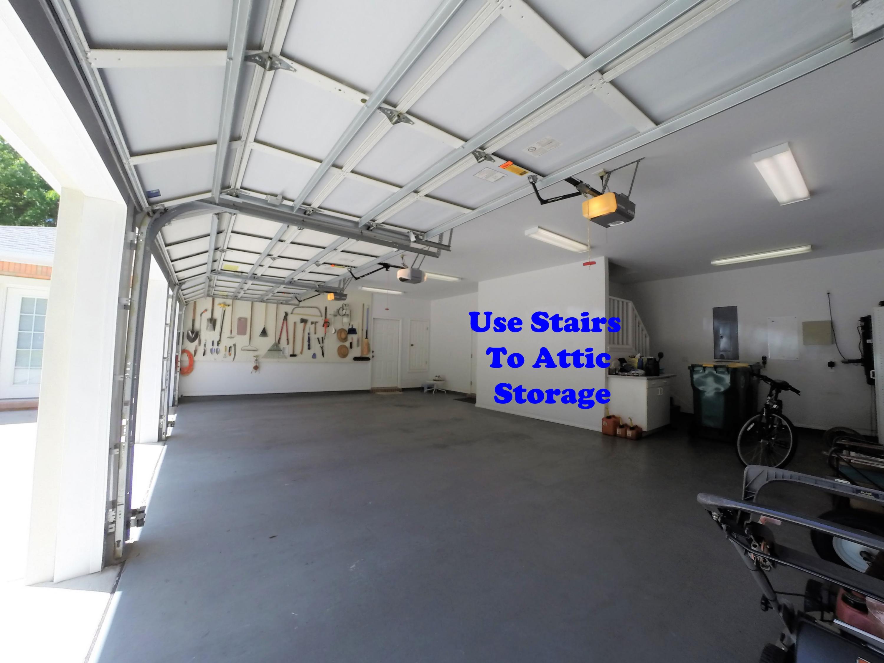 ROCKY BAYOU ESTATES 01 - Residential