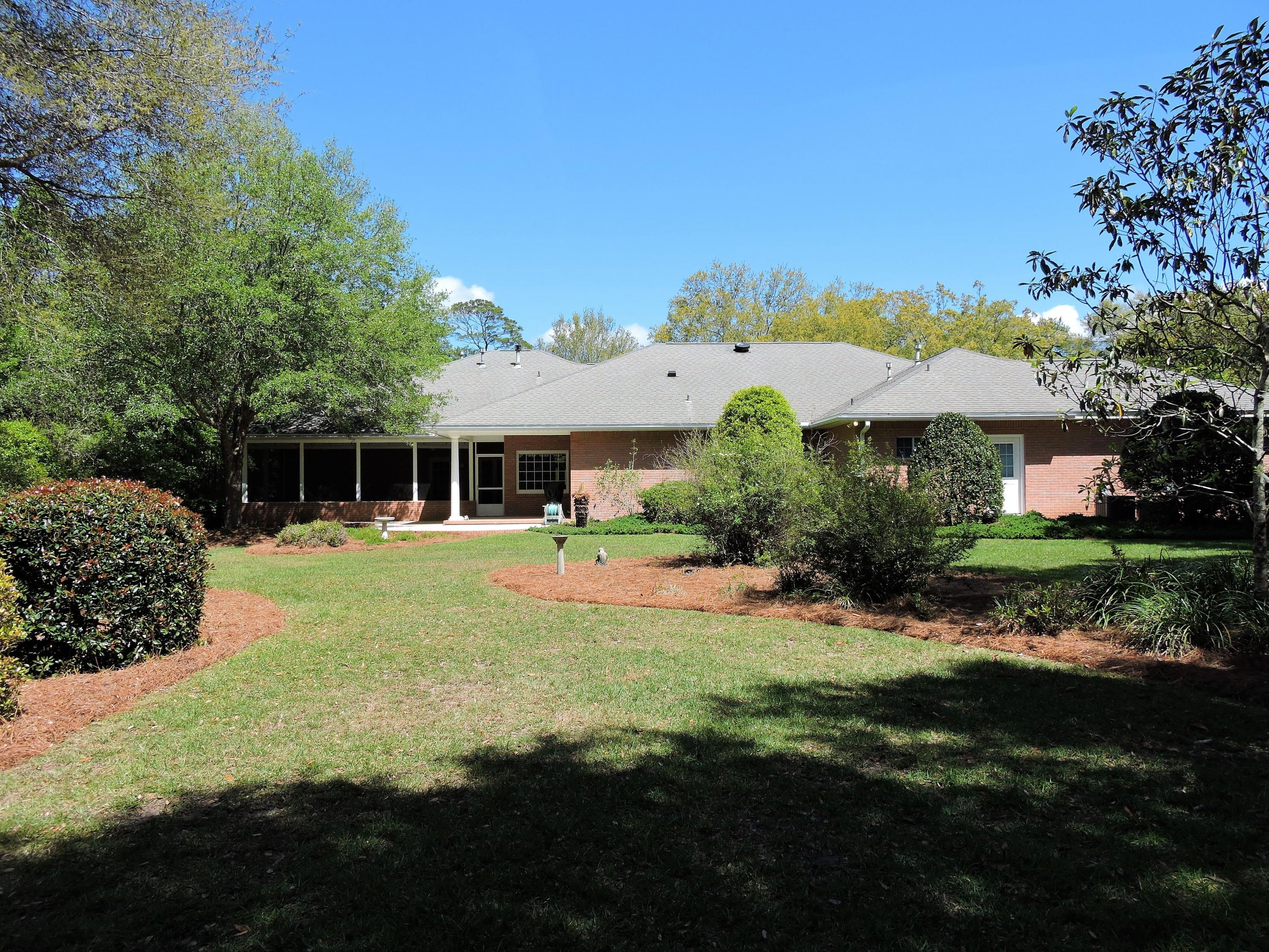 ROCKY BAYOU ESTATES 01 - Residential