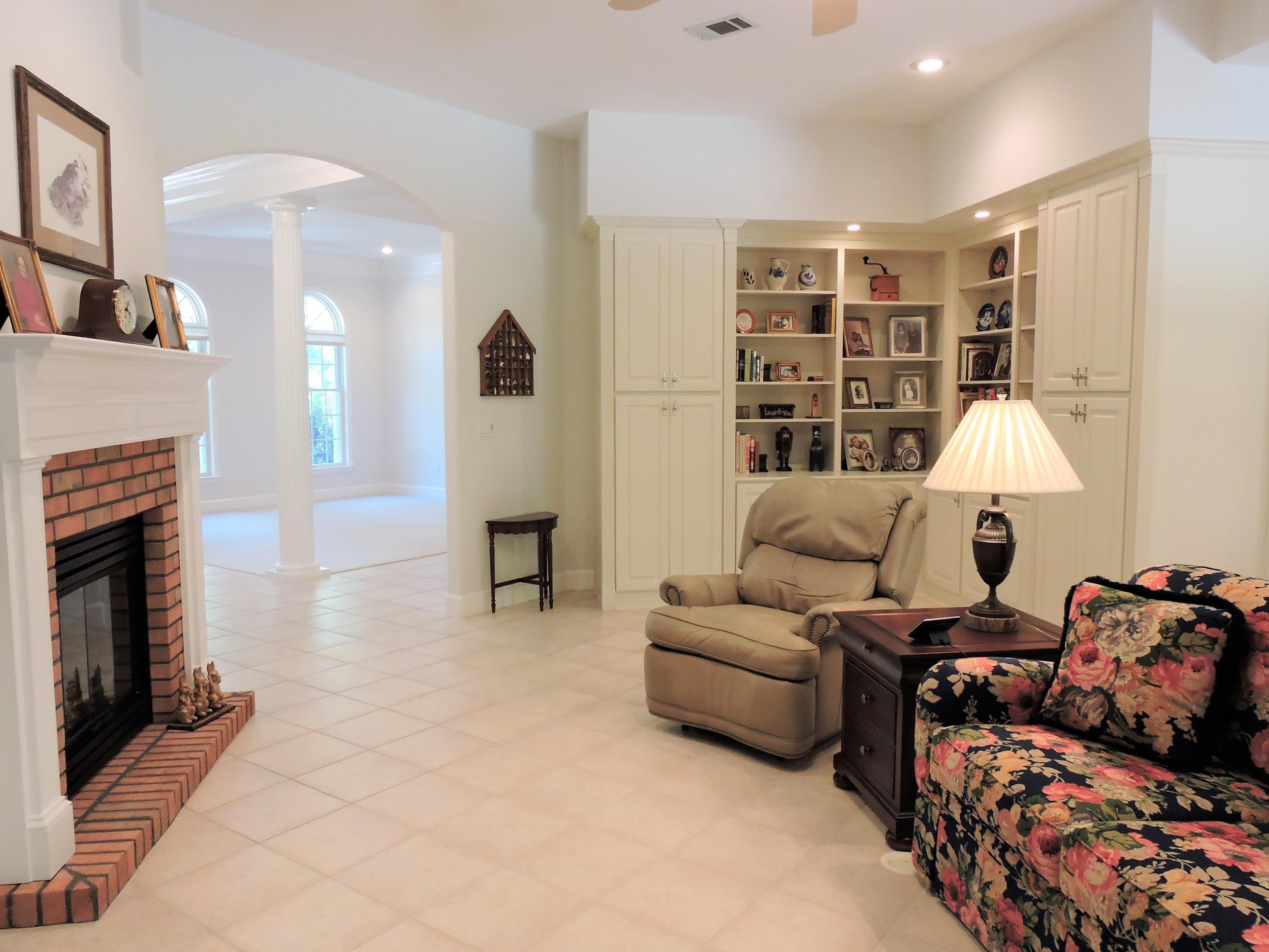 ROCKY BAYOU ESTATES 01 - Residential