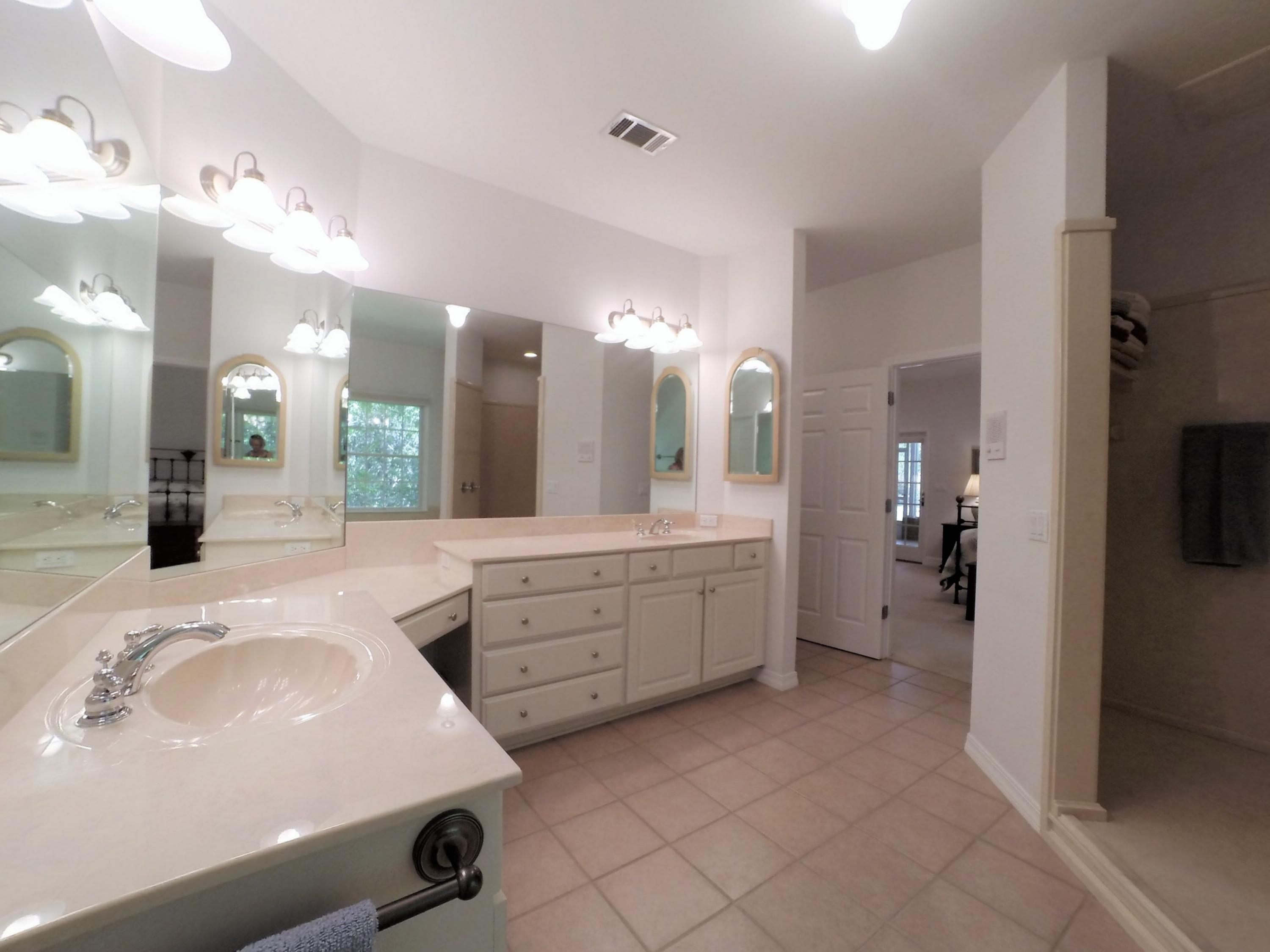 ROCKY BAYOU ESTATES 01 - Residential