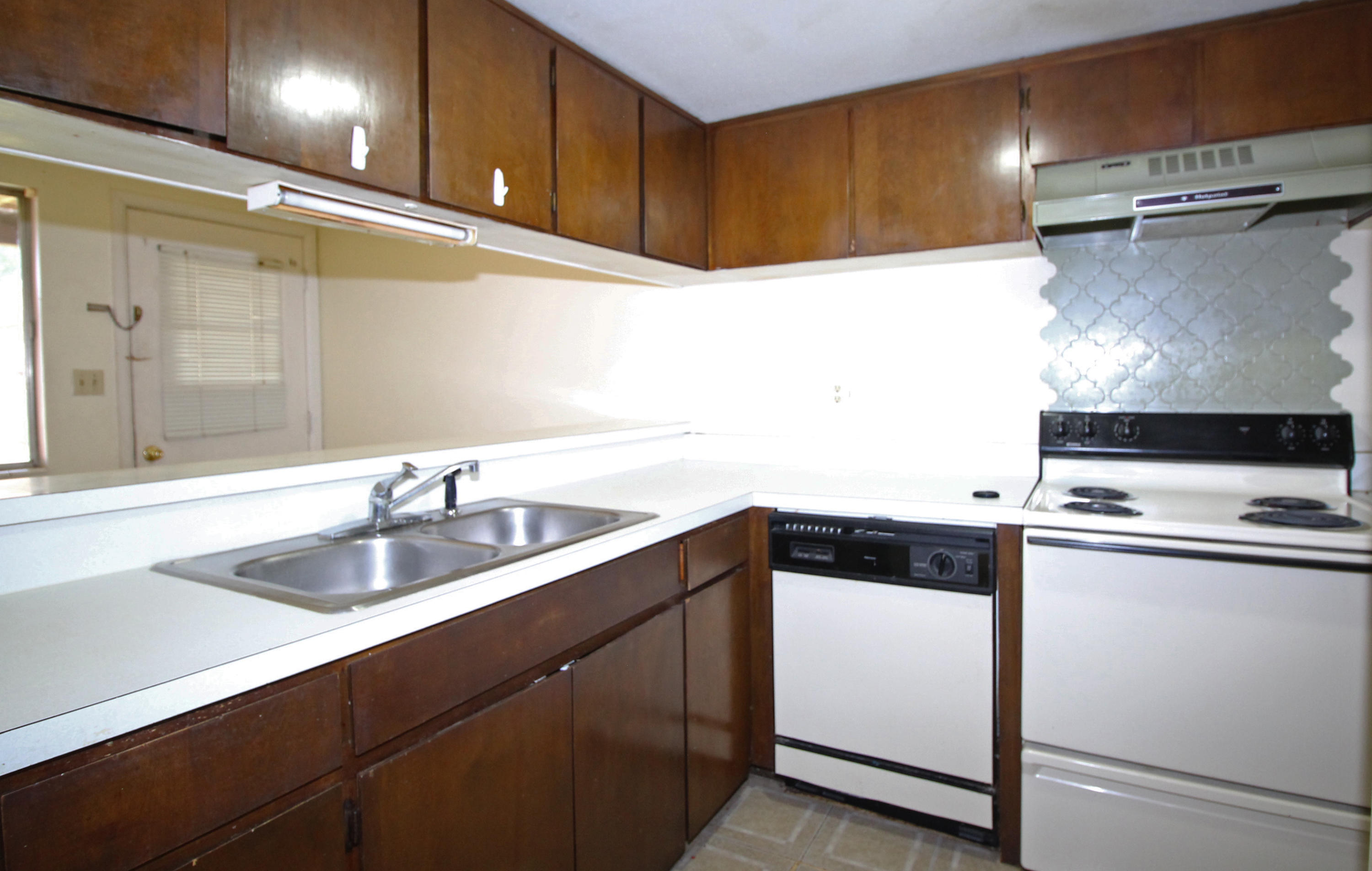 PORT DIXIE COM - Residential