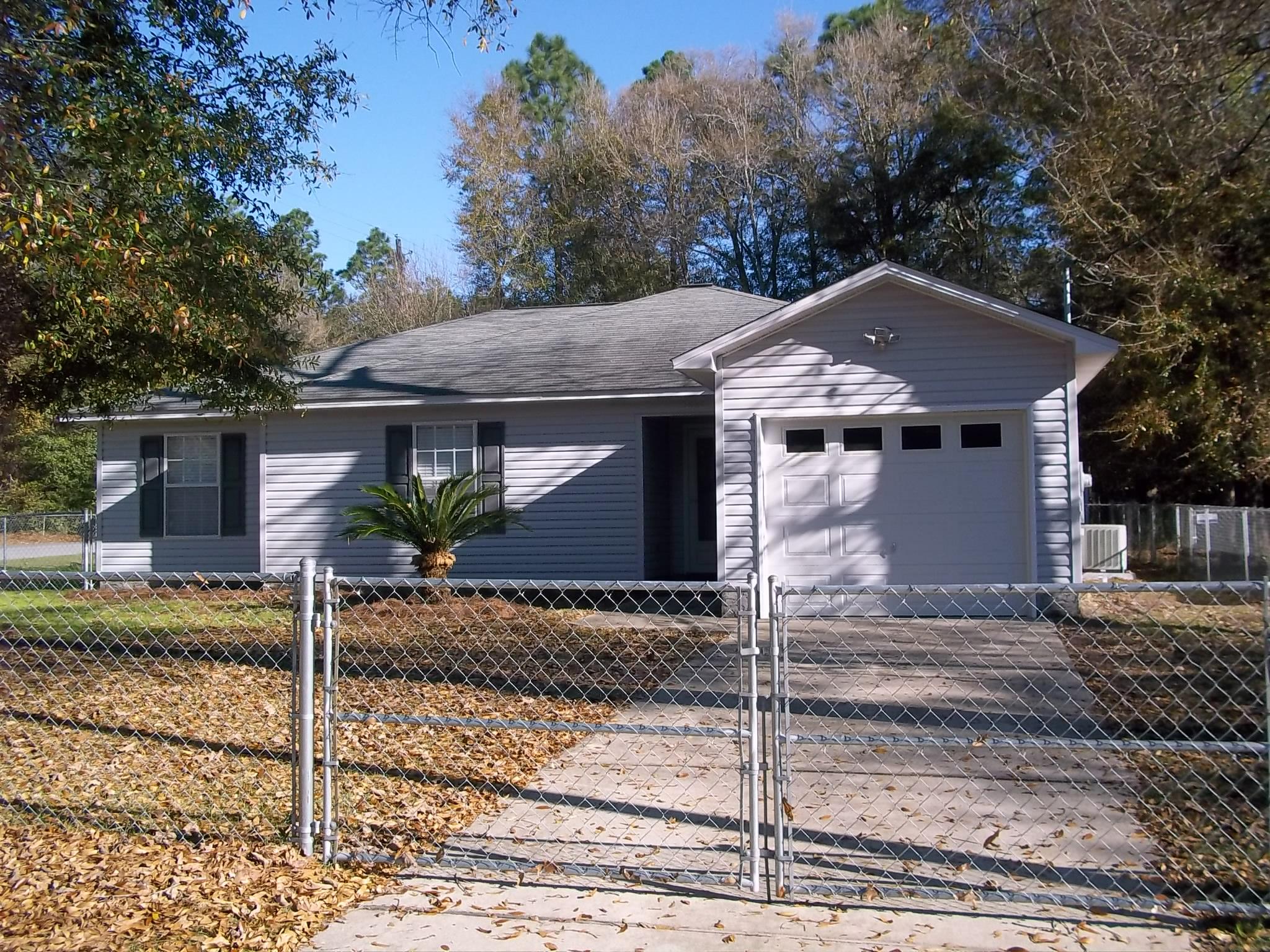 OAKDALE MINI FARMS RESUB LOT 11 - Residential