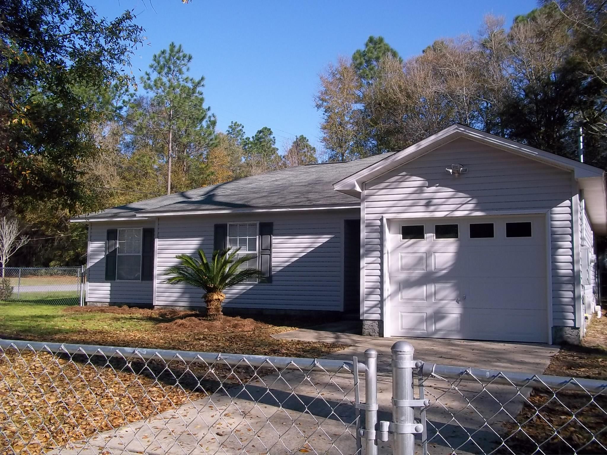 OAKDALE MINI FARMS RESUB LOT 11 - Residential