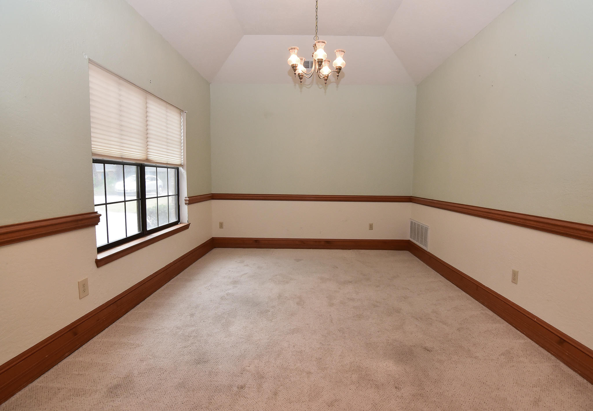 RAINTREE ESTATES #2 - Residential