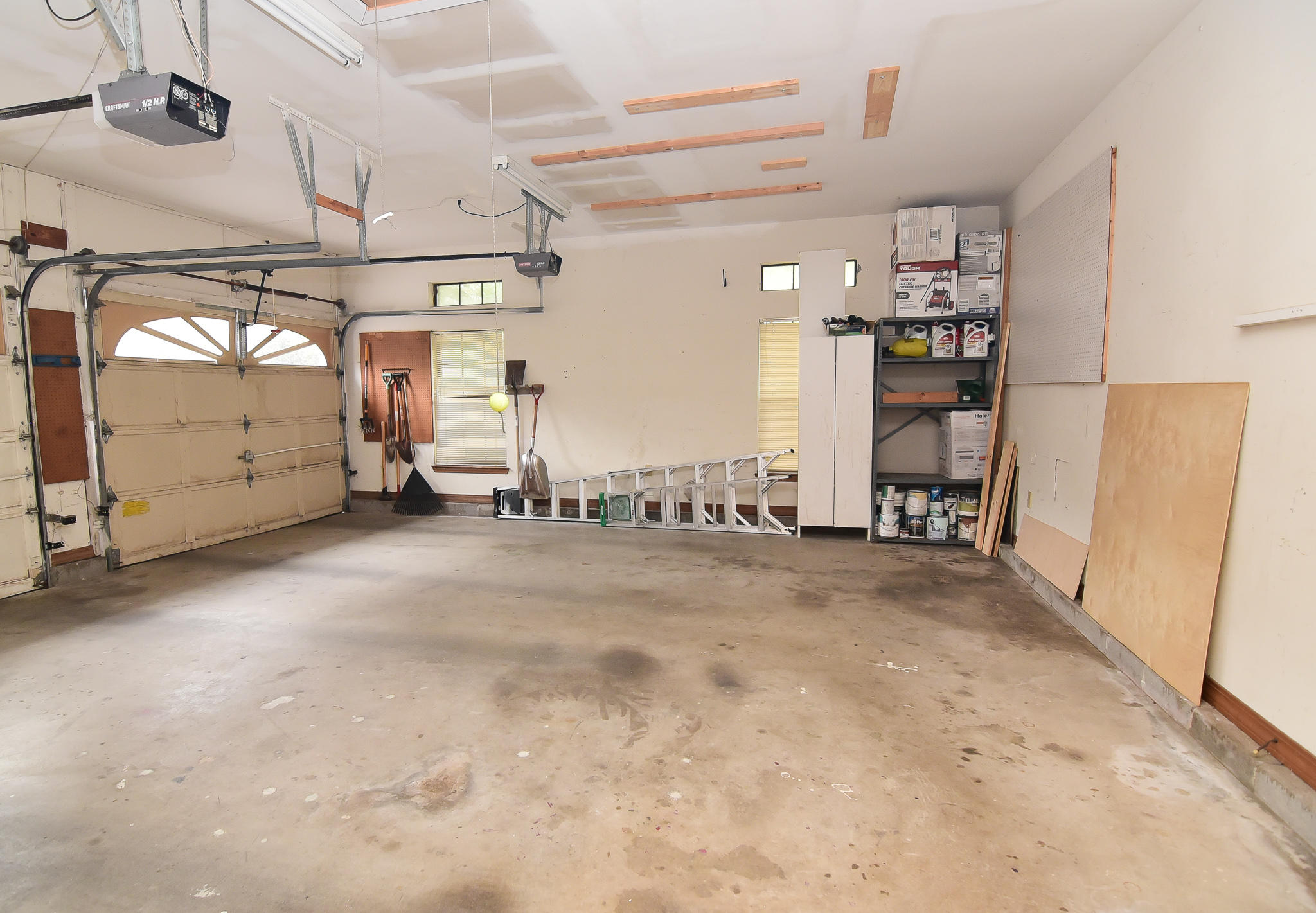 RAINTREE ESTATES #2 - Residential