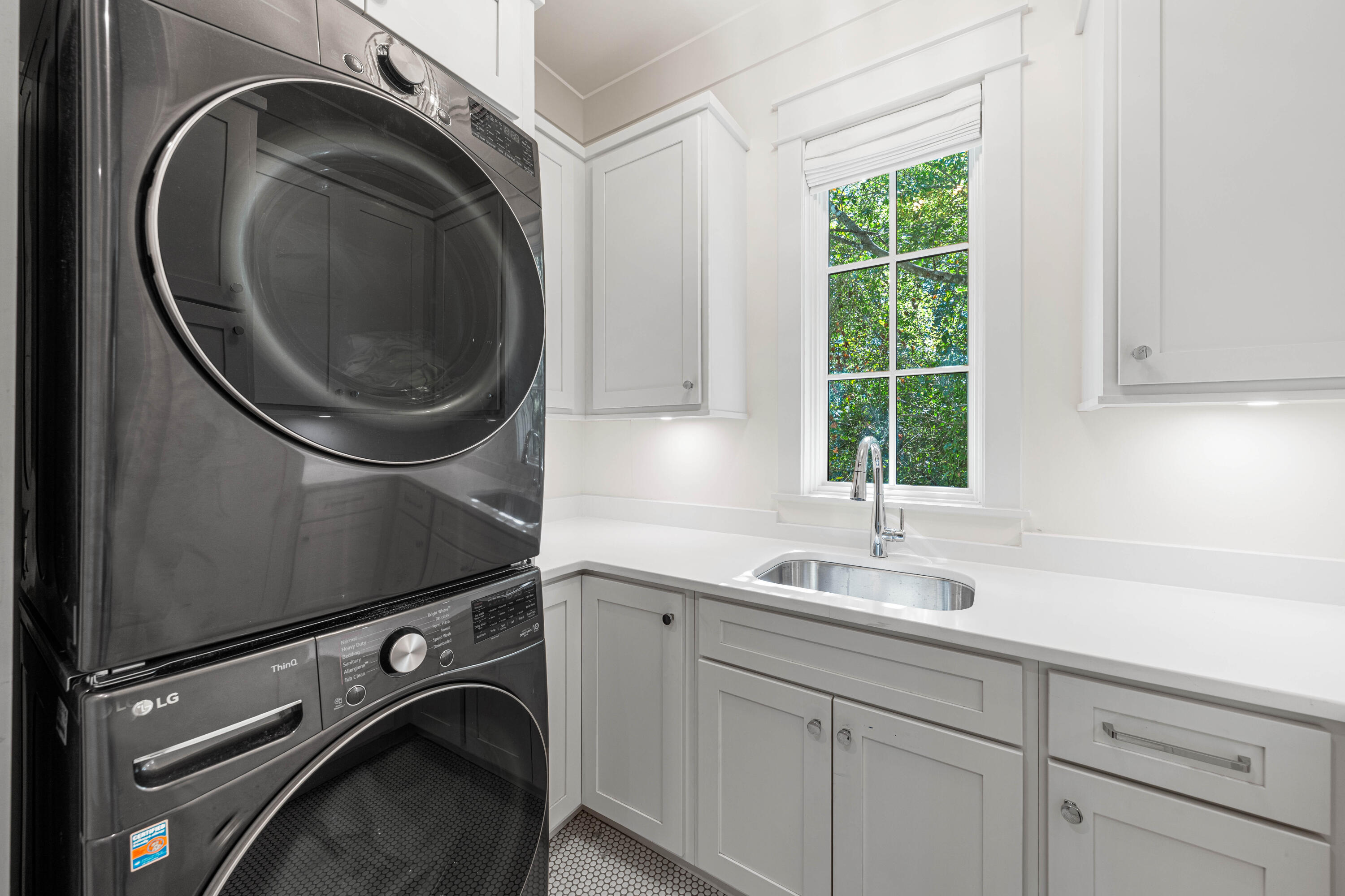 DRAPER LAKE COASTAL VILLAGE - Residential