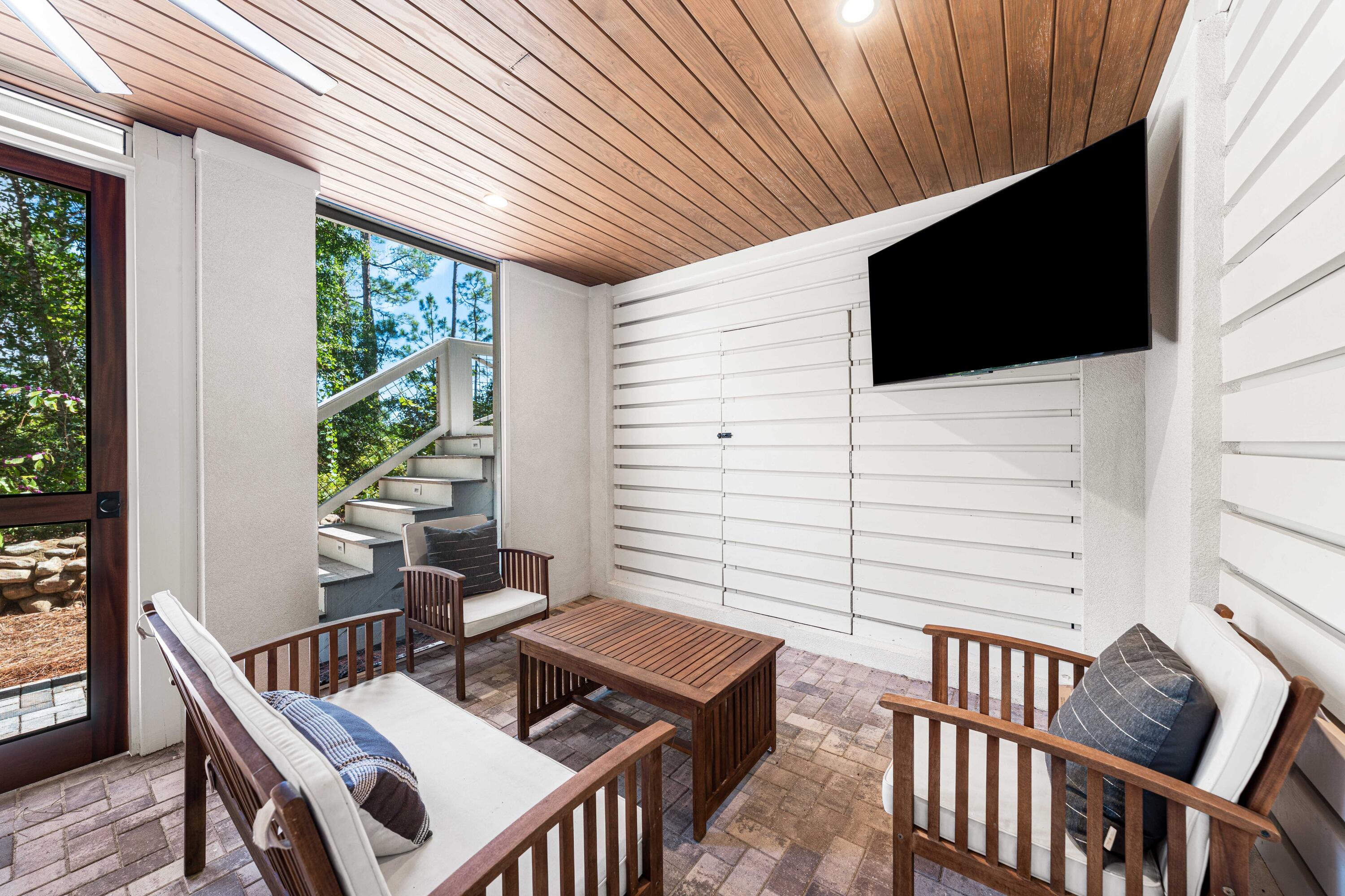 DRAPER LAKE COASTAL VILLAGE - Residential