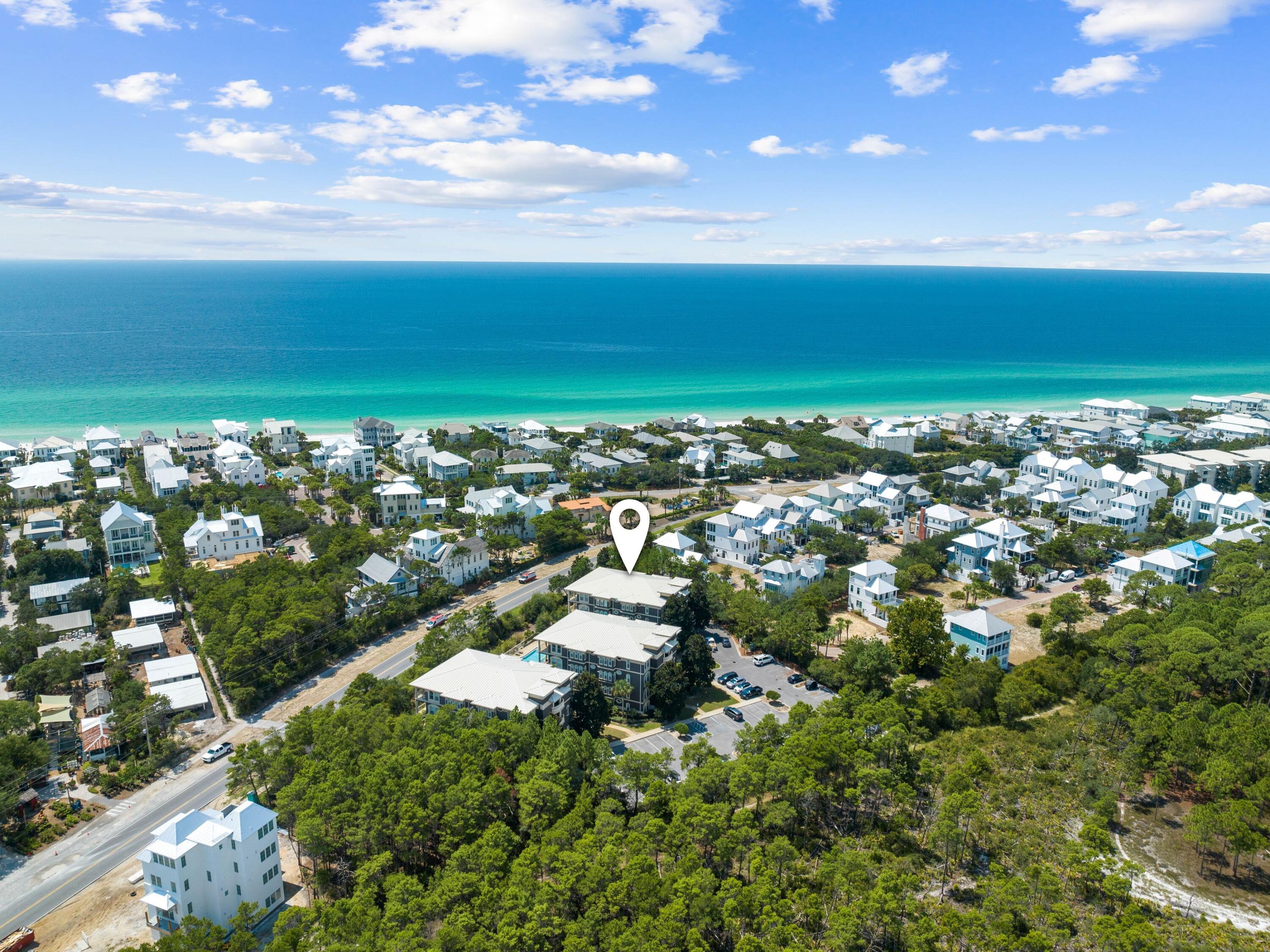 SEAVIEW VILLAS - Residential