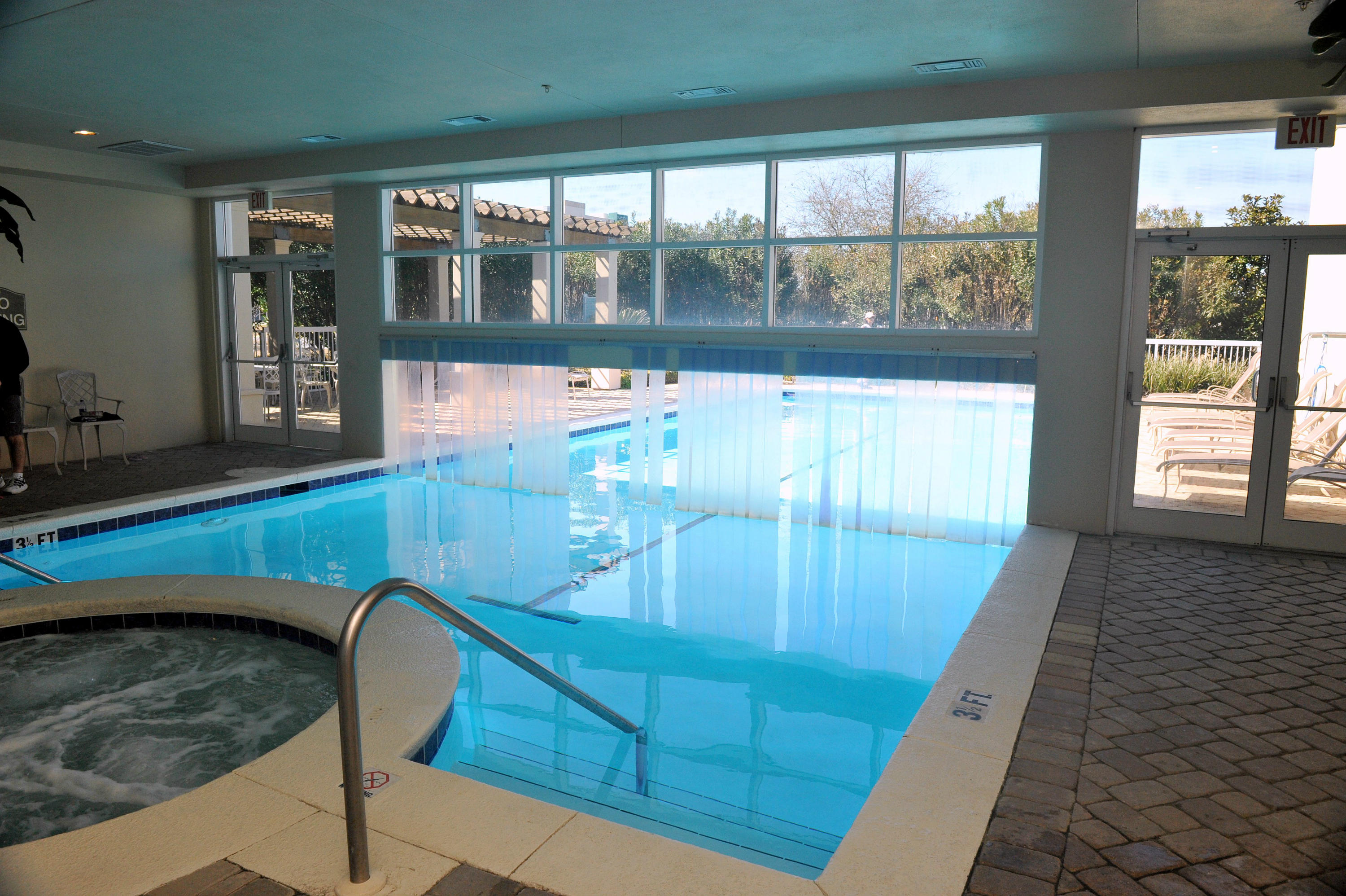 ST. MAARTEN AT SILVER SHELLS - Residential