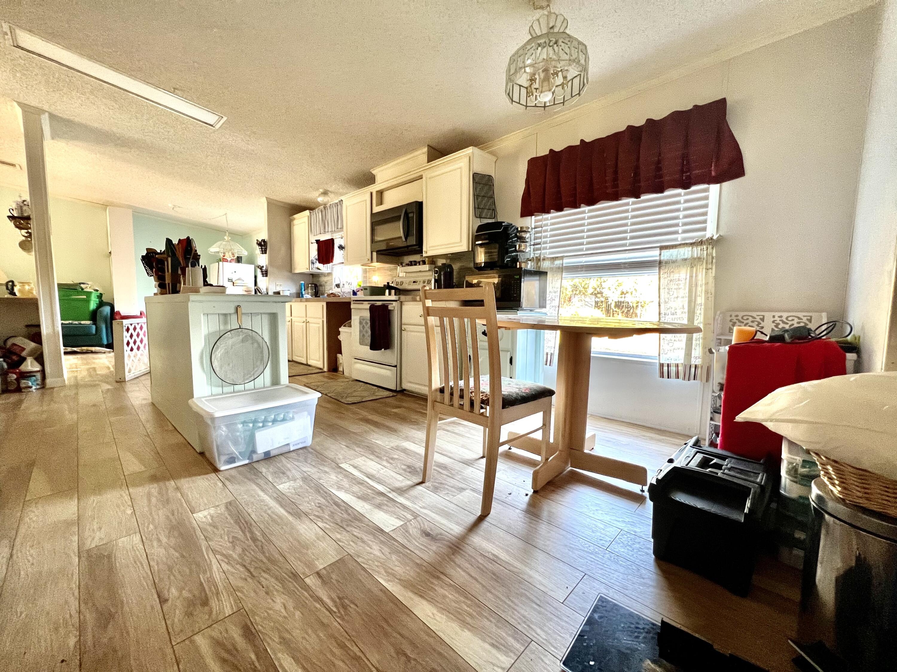 county, no named subdivision - Residential