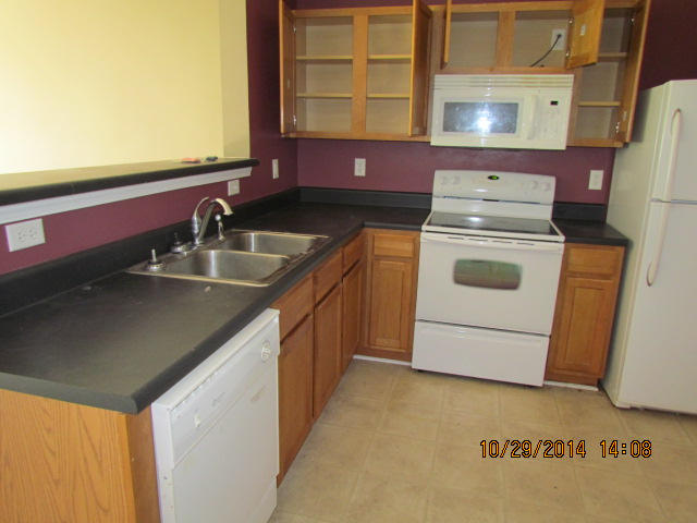 ROLLING PINES - Residential