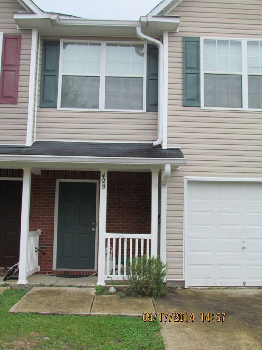 Rolling Pines subdivision is centrally located in Crestview. Within walking distance to the new middle and elementary school. Shopping and dining are within a mile as well. This townhouse has 3 bedrooms upstairs as well as 2 full baths. The master suite is very large and has a walk in closet. There is a half bath located downstairs. The kitchen is open to the living area. This floor plan has a garage.