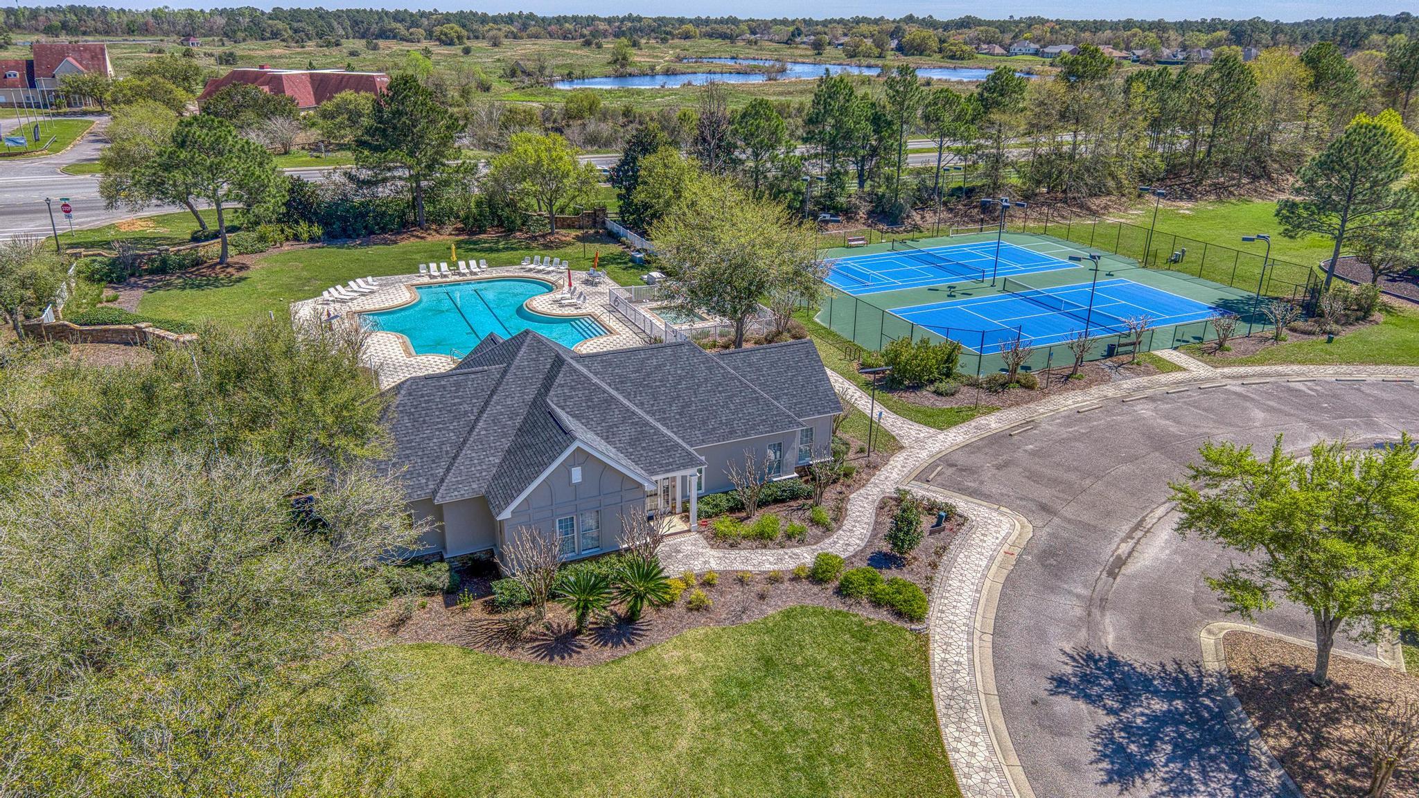 Moors Golf & Racquet - Residential