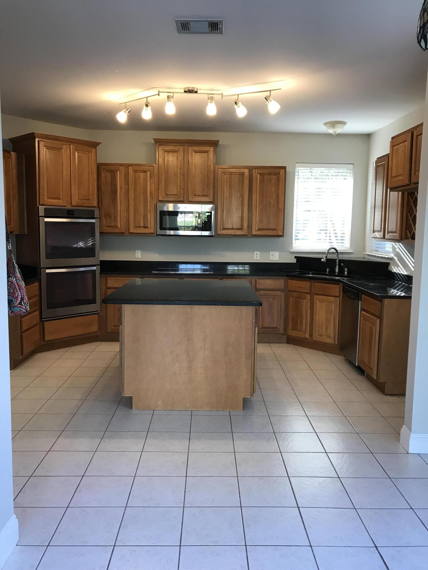 SHOAL LANDING EAST - Residential Lease