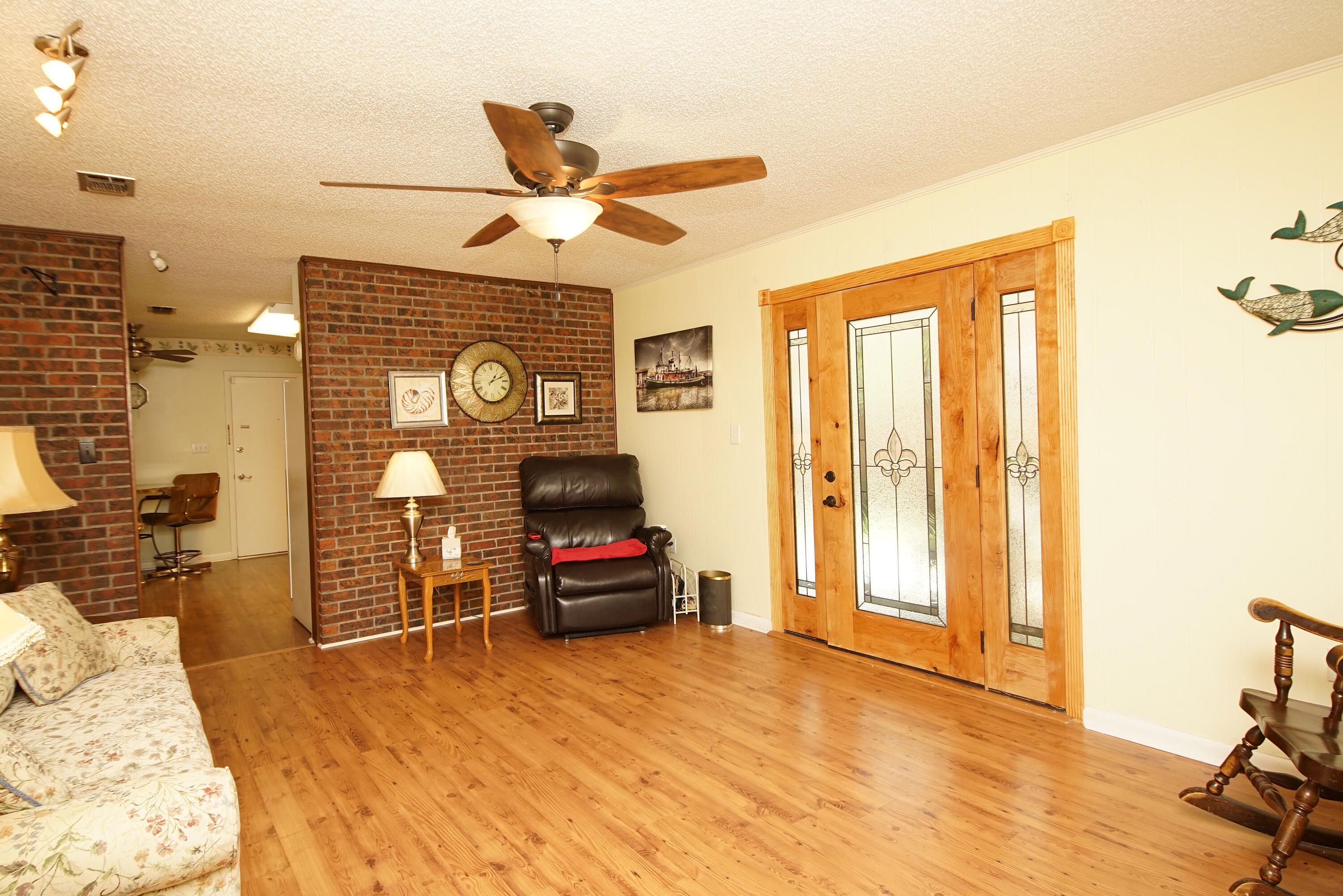 LAKEVIEW ESTATES - Residential