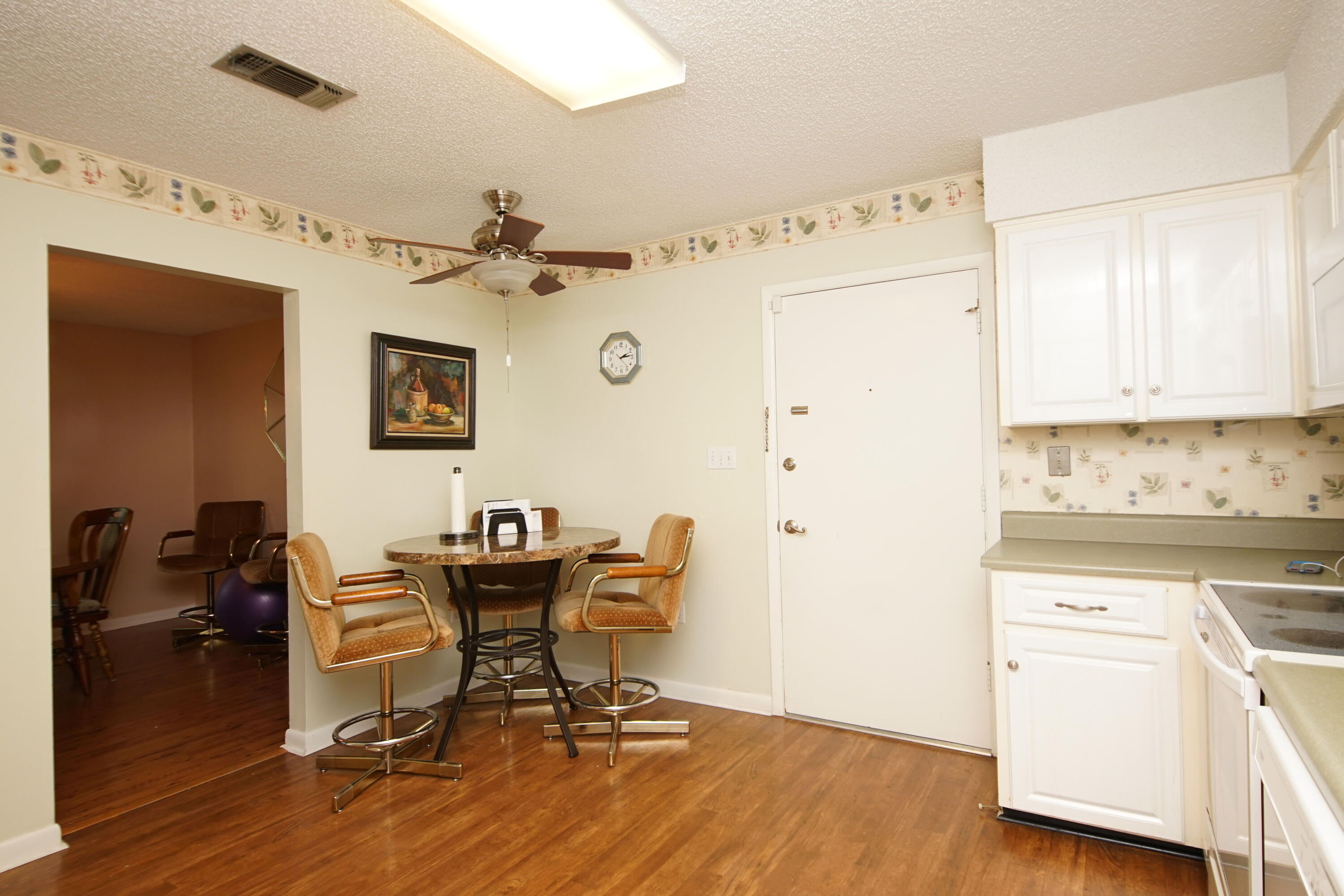 LAKEVIEW ESTATES - Residential