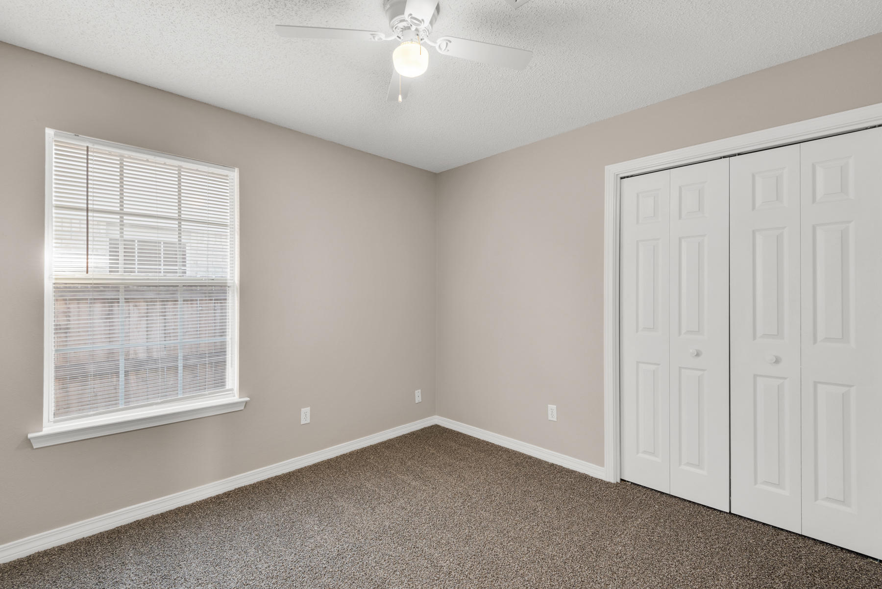 IVALEA GARDENS - Residential