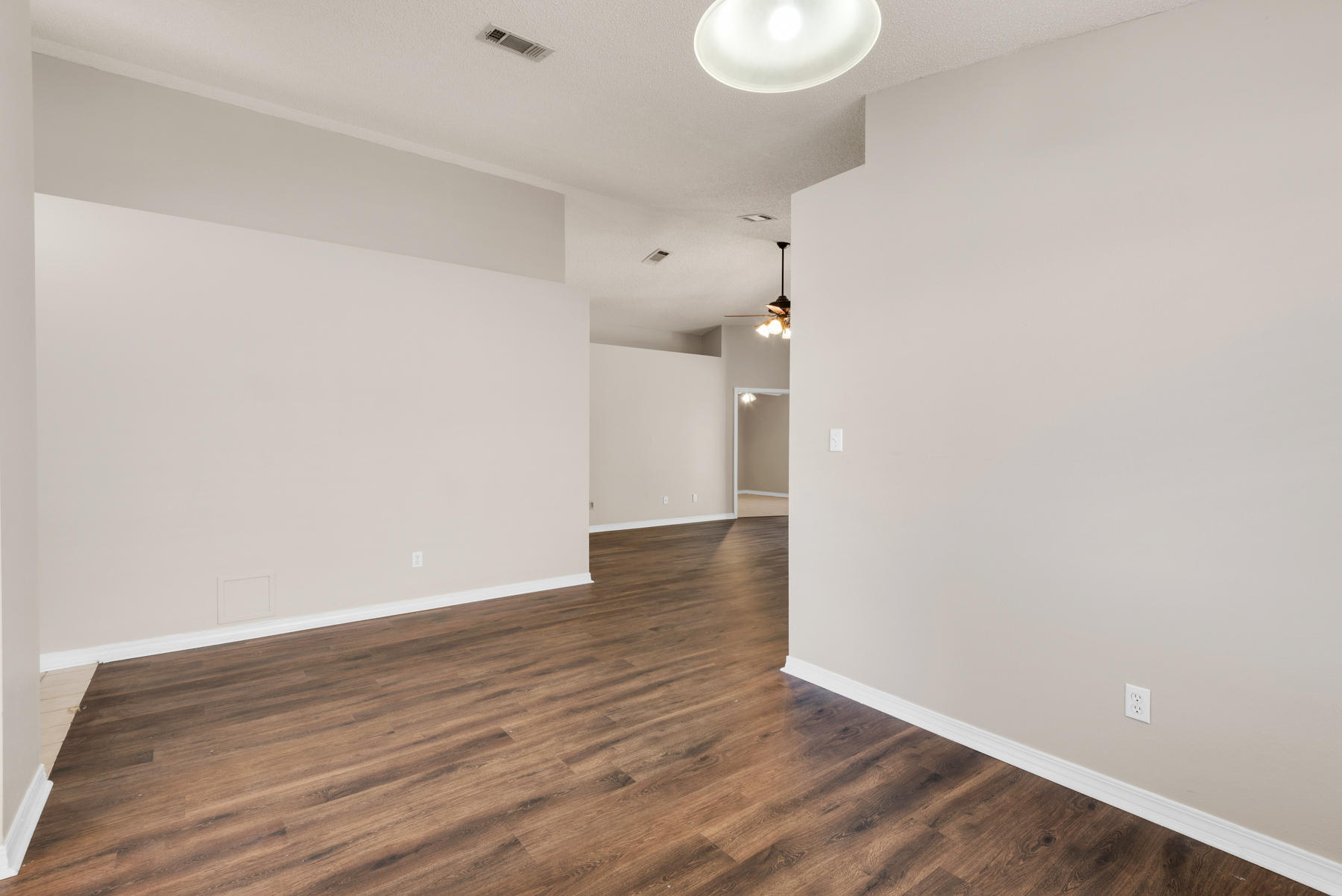 IVALEA GARDENS - Residential