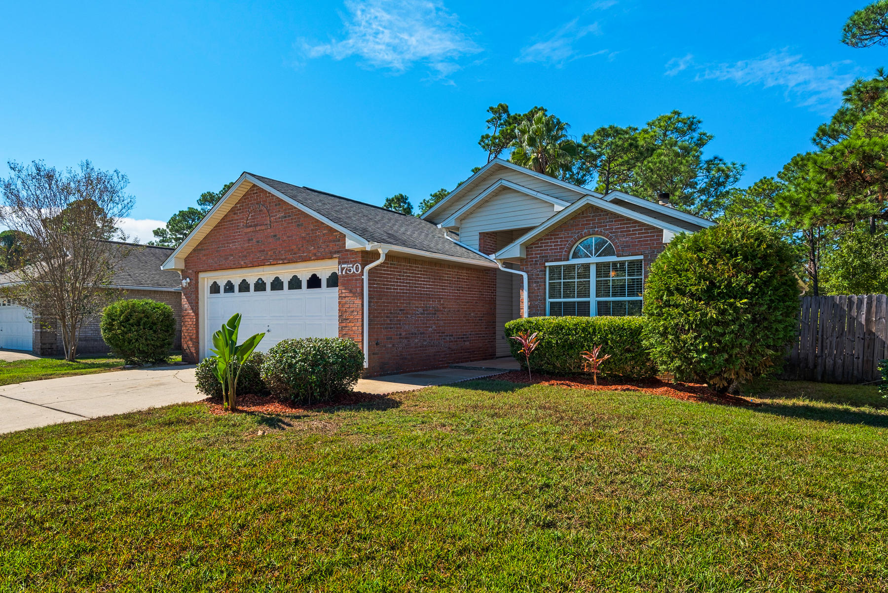 IVALEA GARDENS - Residential