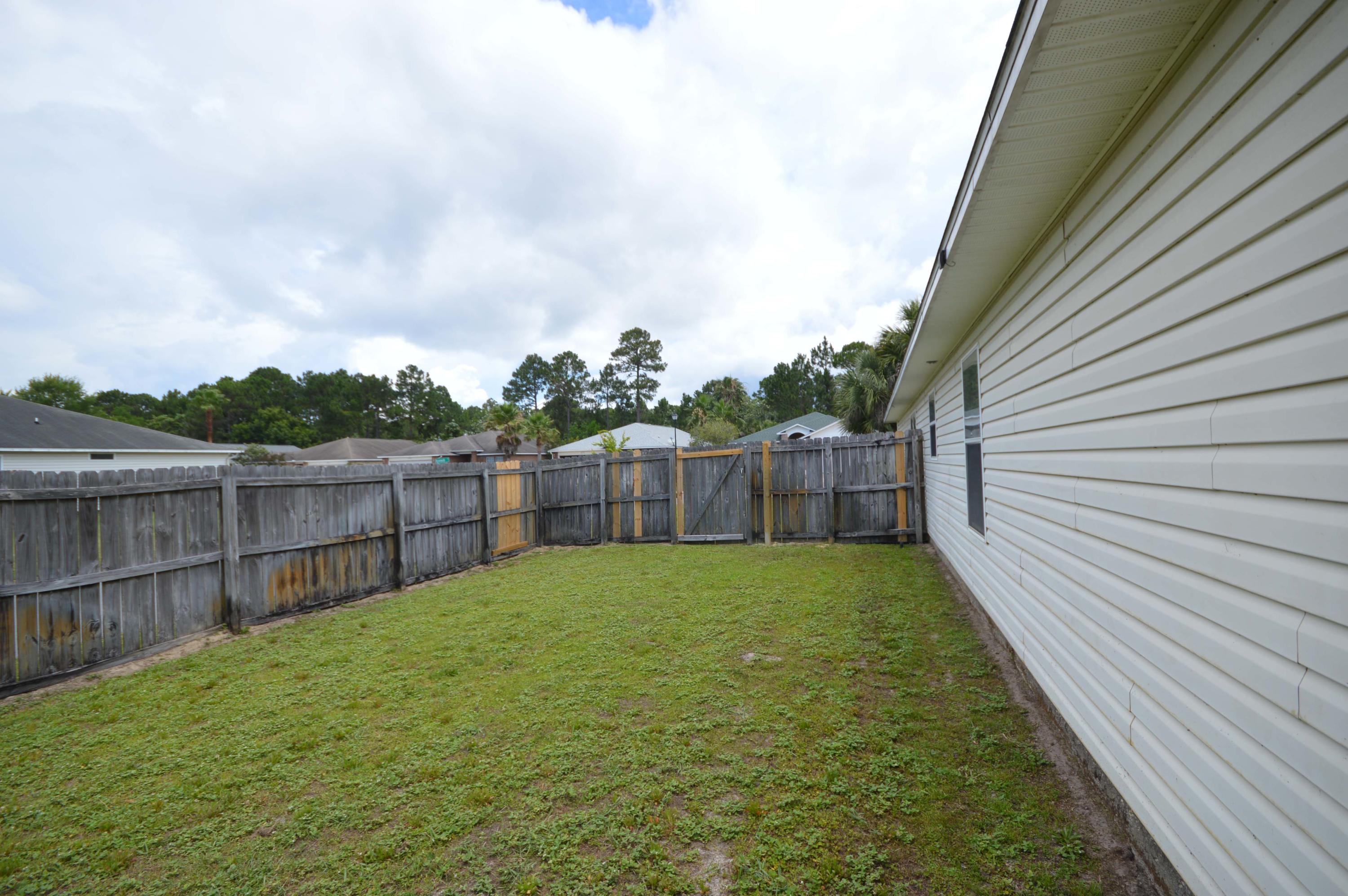 HIDDEN SHORES - Residential