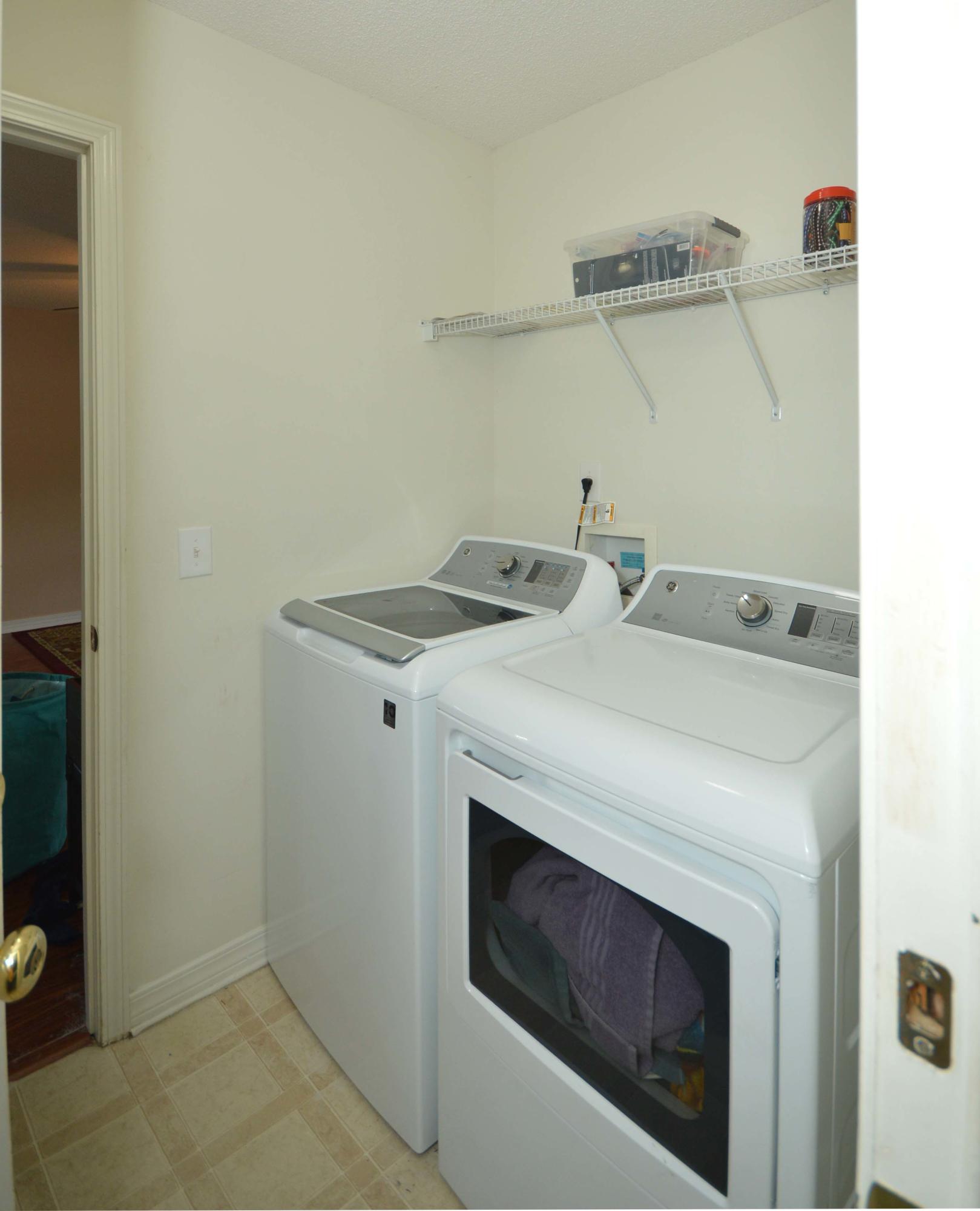 HIDDEN SHORES - Residential