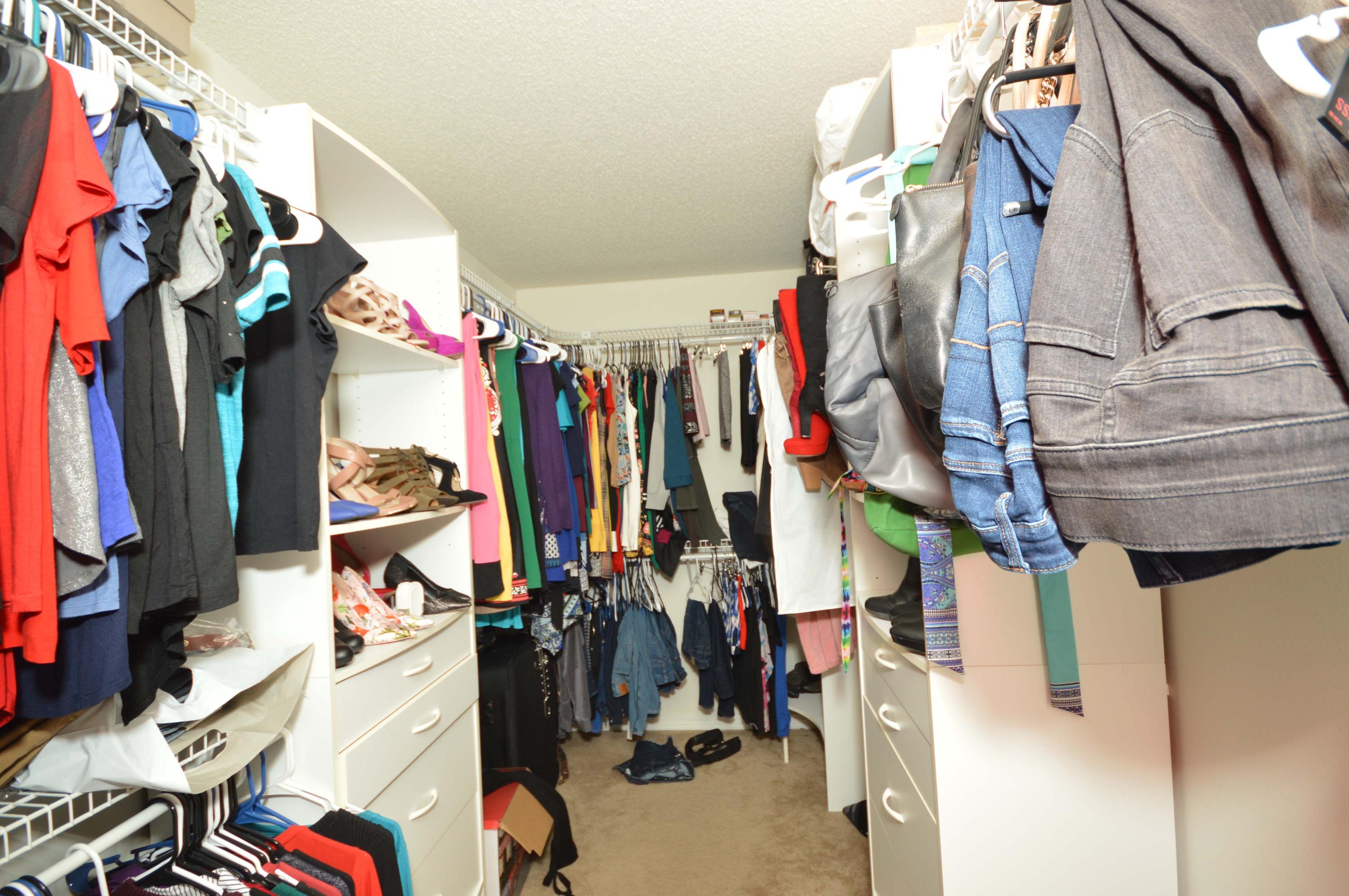 HIDDEN SHORES - Residential