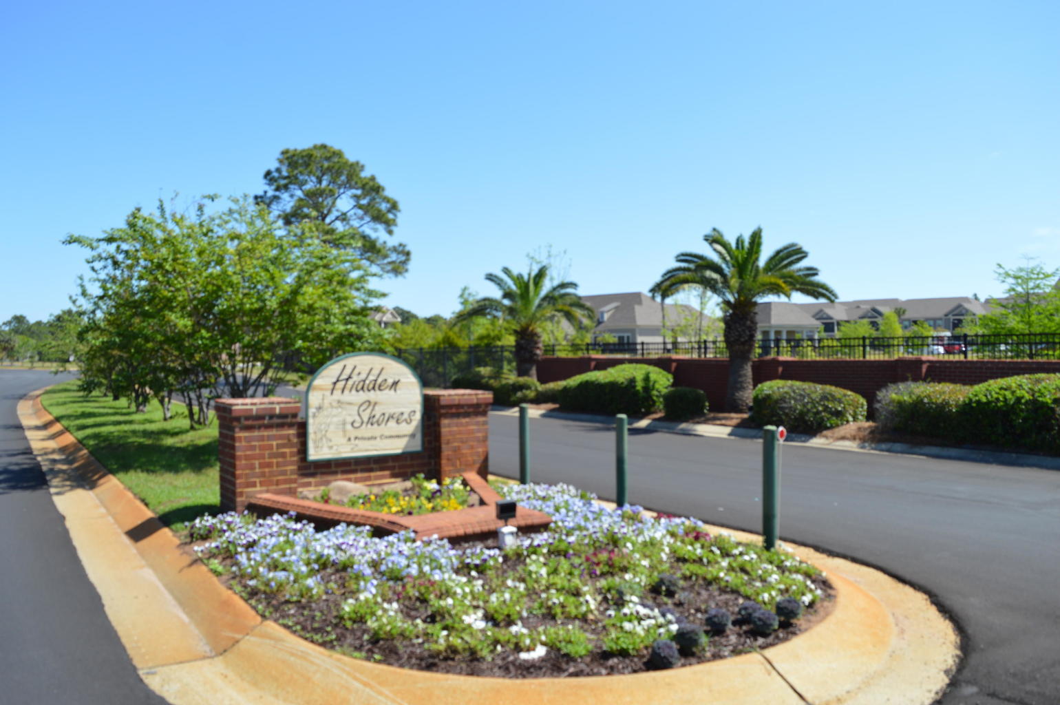 HIDDEN SHORES - Residential