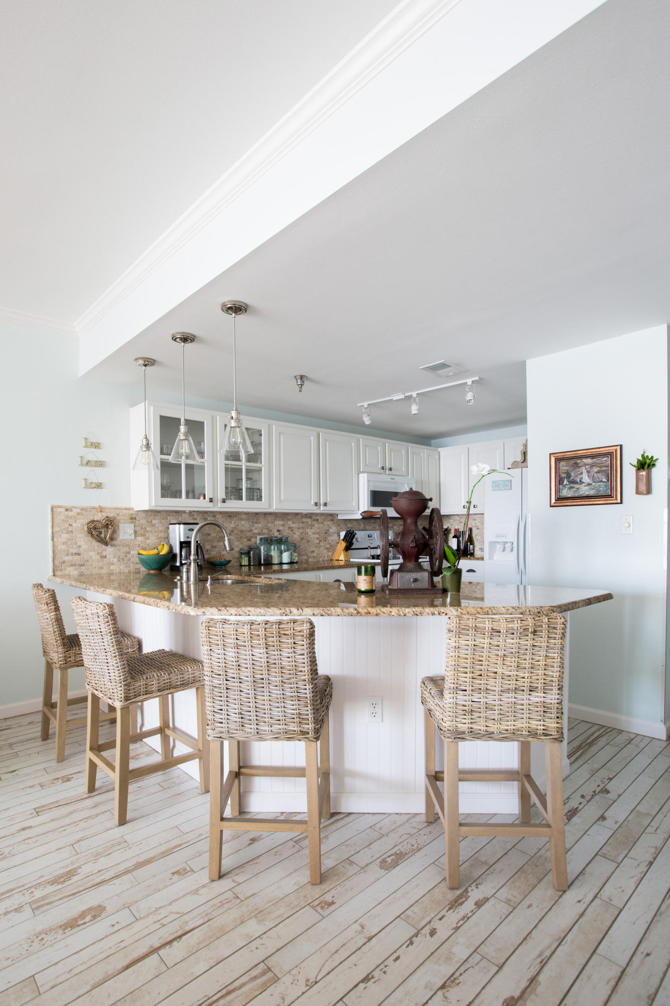 TRANQUILLITY ON THE BEACH - Residential