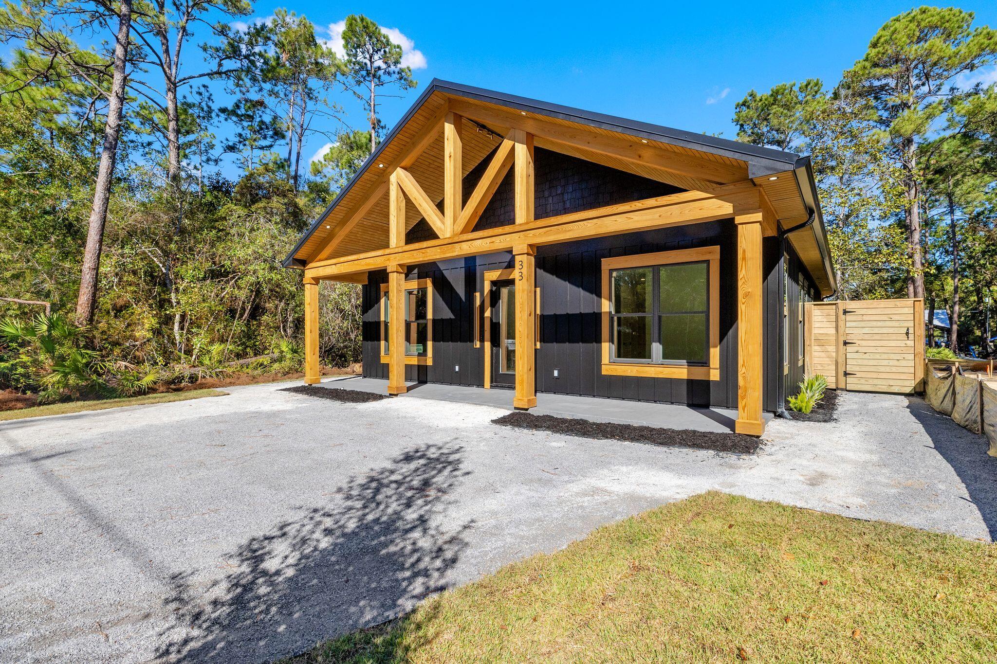 MAGNOLIA BEACH - Residential