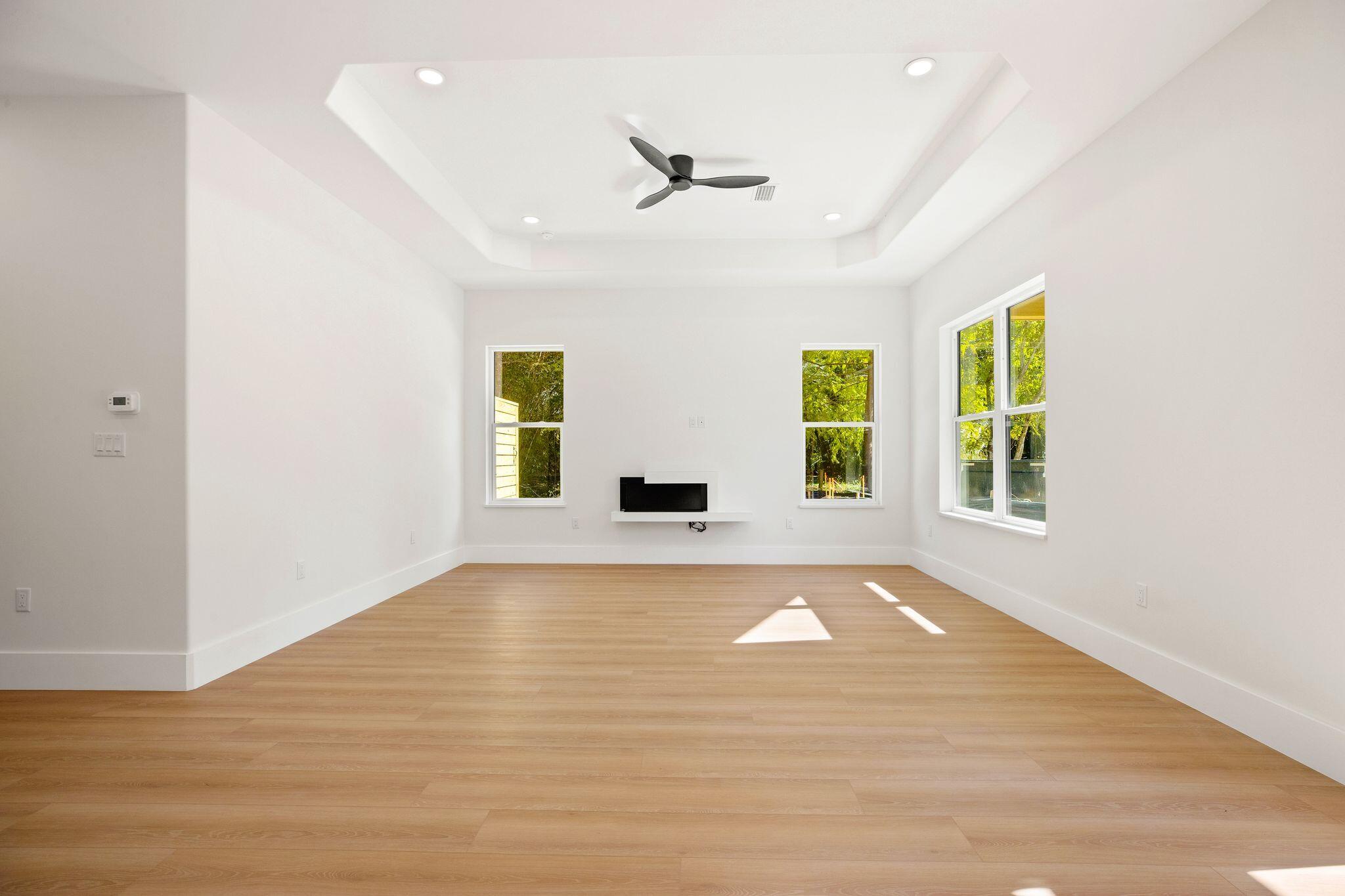 MAGNOLIA BEACH - Residential