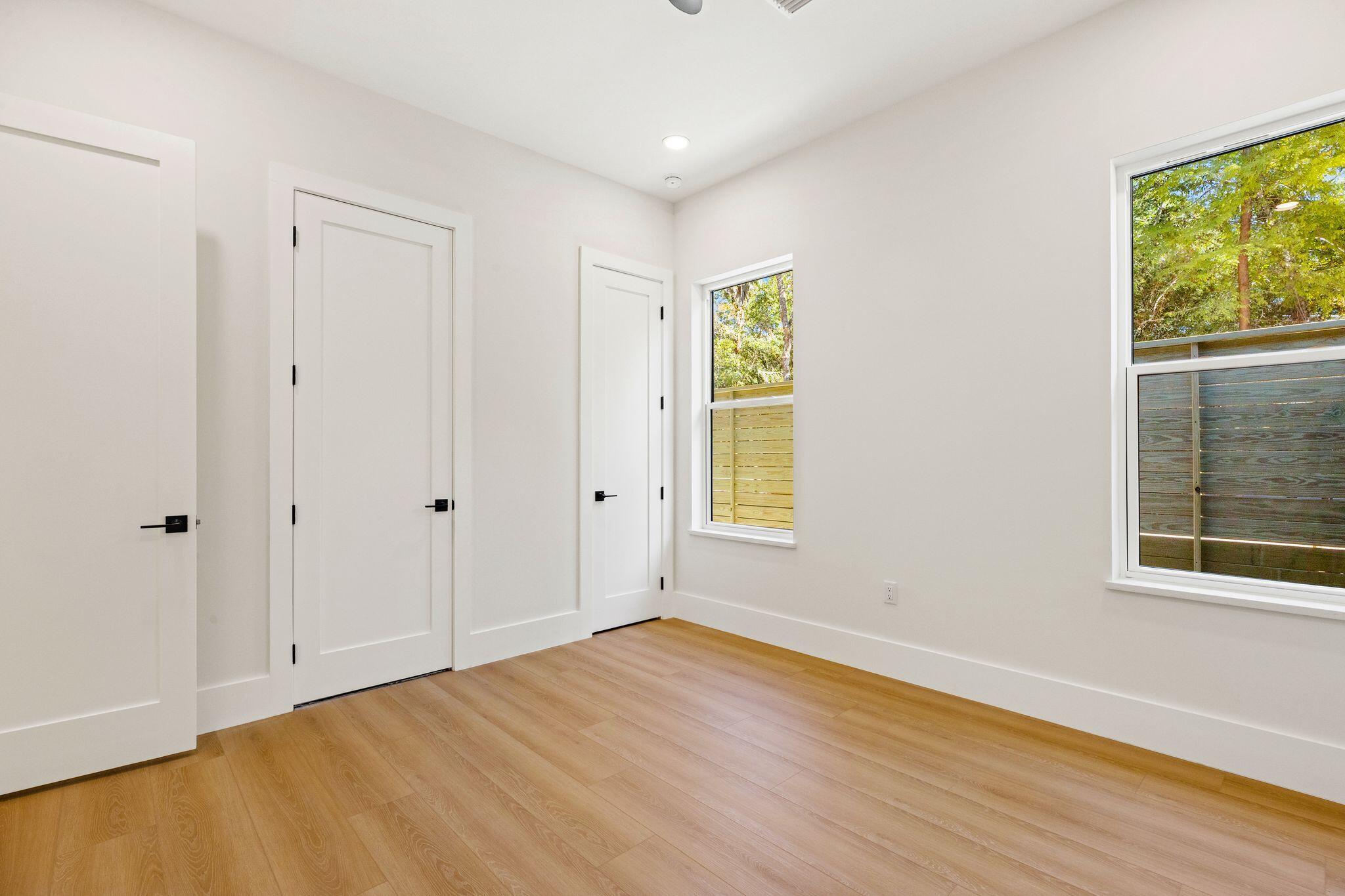 MAGNOLIA BEACH - Residential