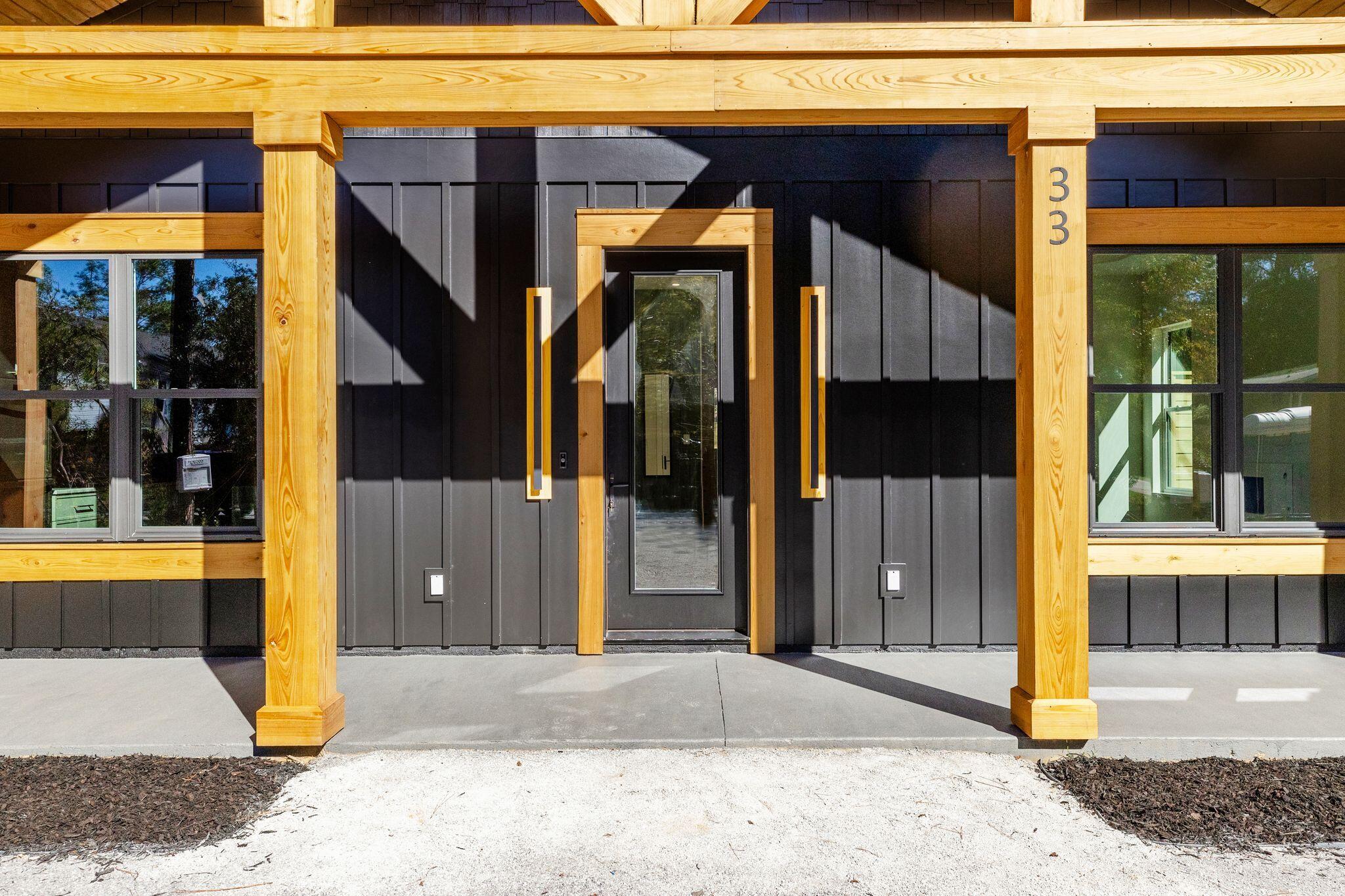 MAGNOLIA BEACH - Residential