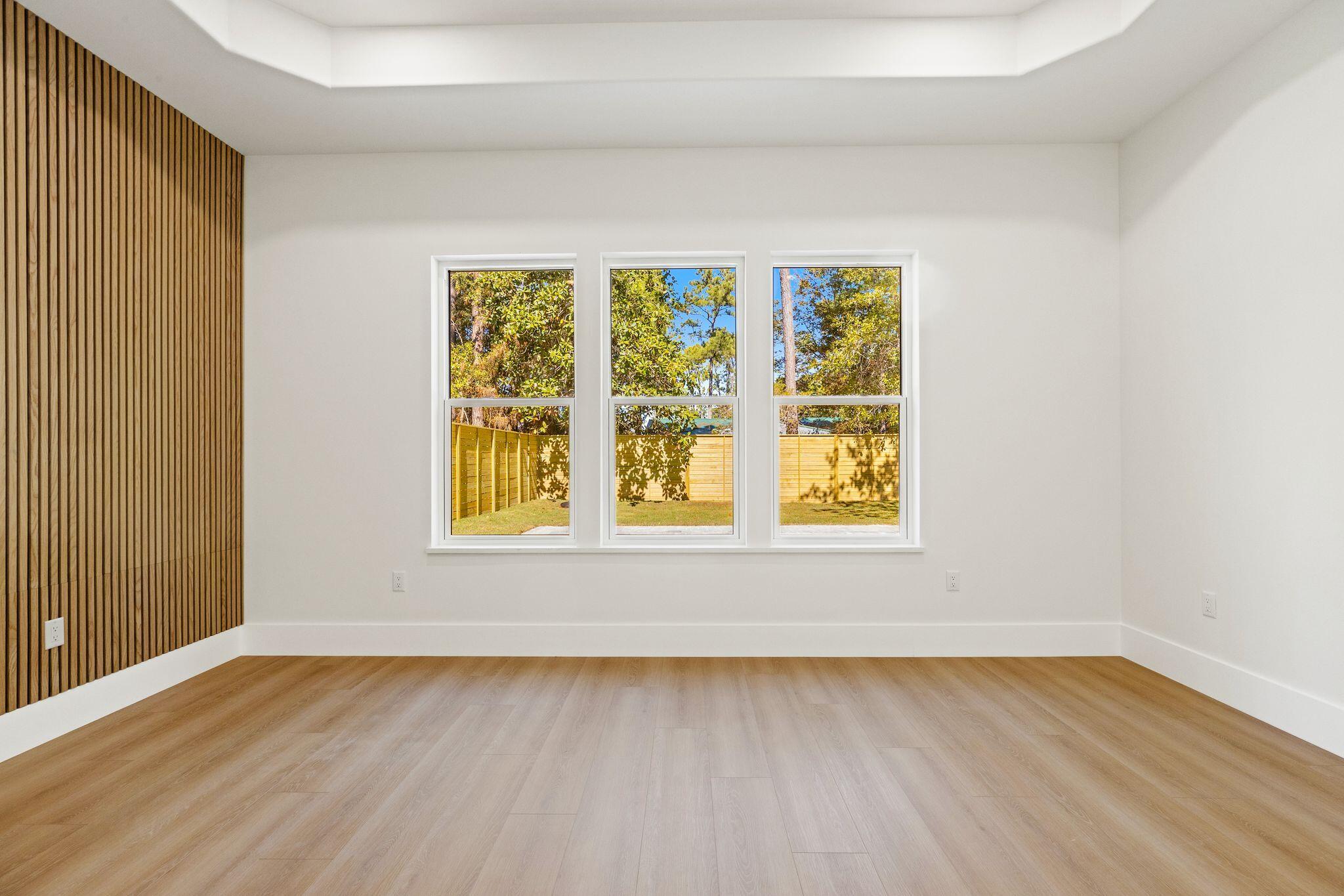 MAGNOLIA BEACH - Residential