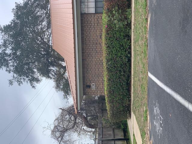 CLASSIC MANOR - Residential Lease