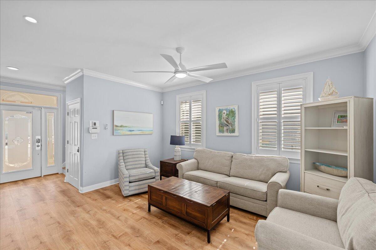SOVEREIGN ISLE S/D - Residential