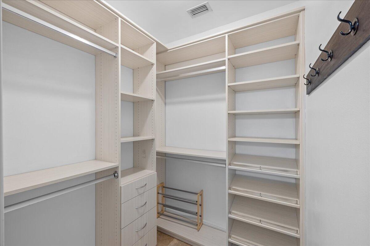SOVEREIGN ISLE S/D - Residential