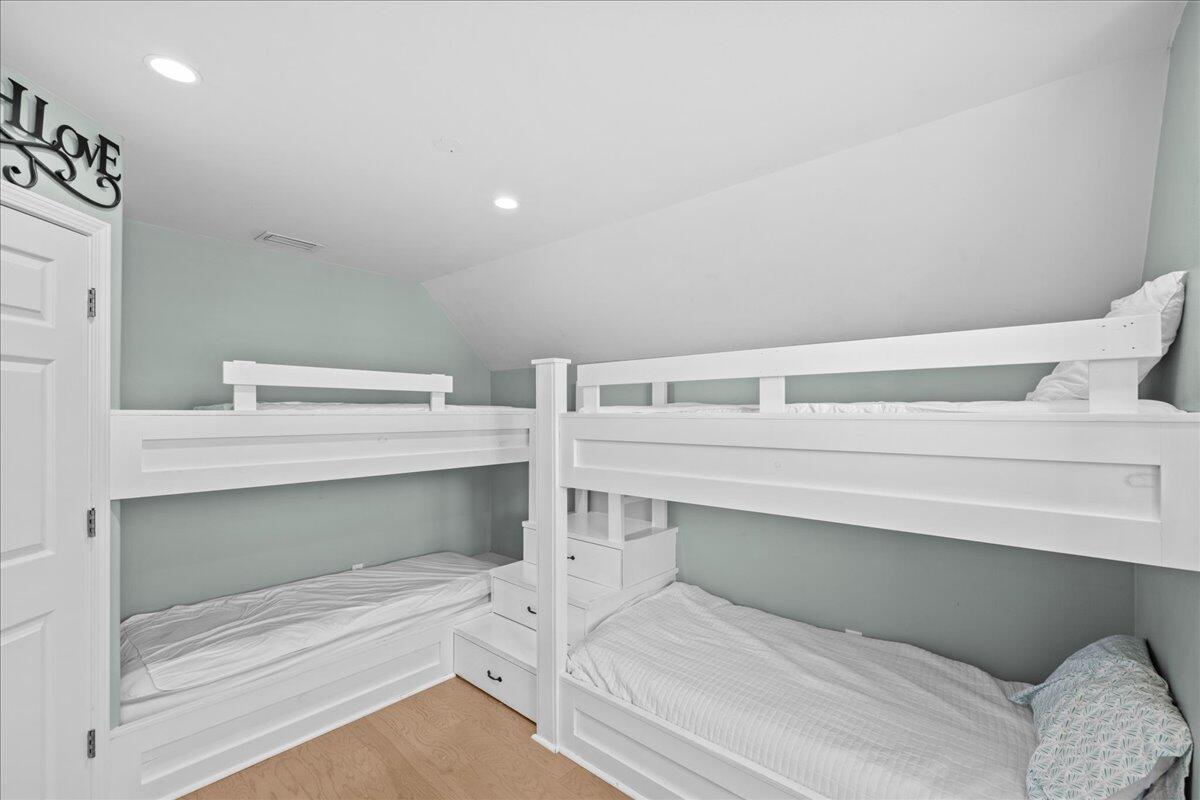SOVEREIGN ISLE S/D - Residential
