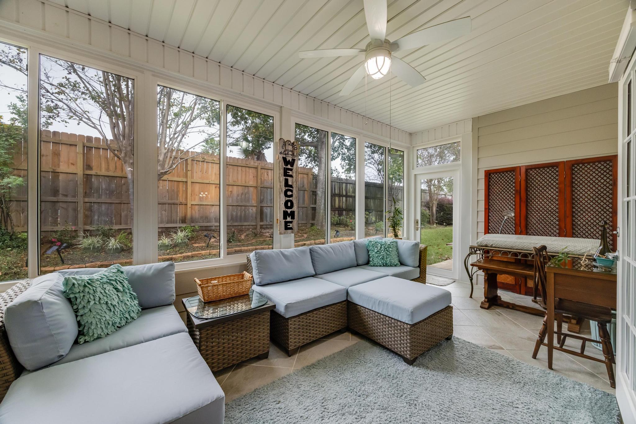 DIAMOND LAKES - Residential