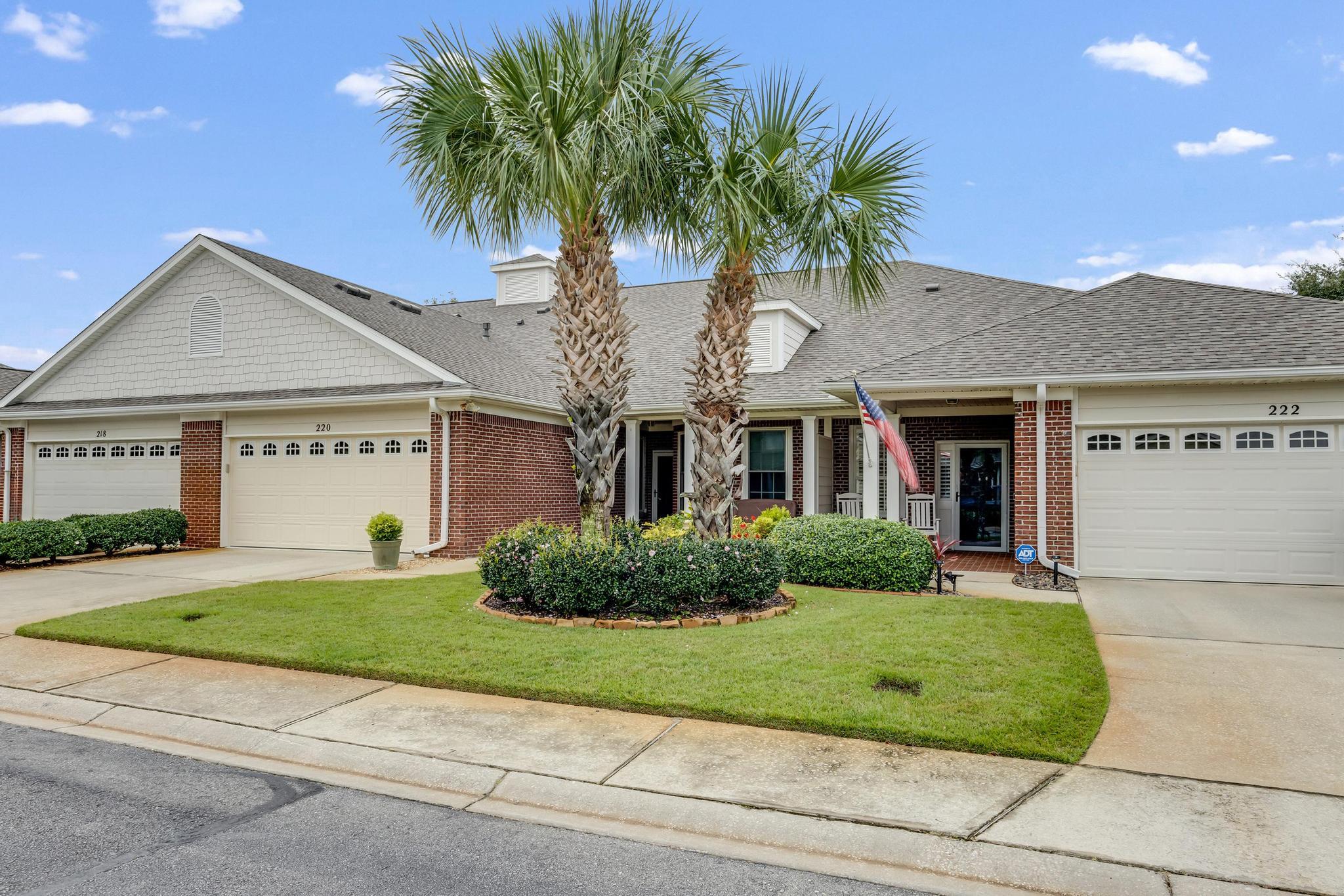 DIAMOND LAKES - Residential