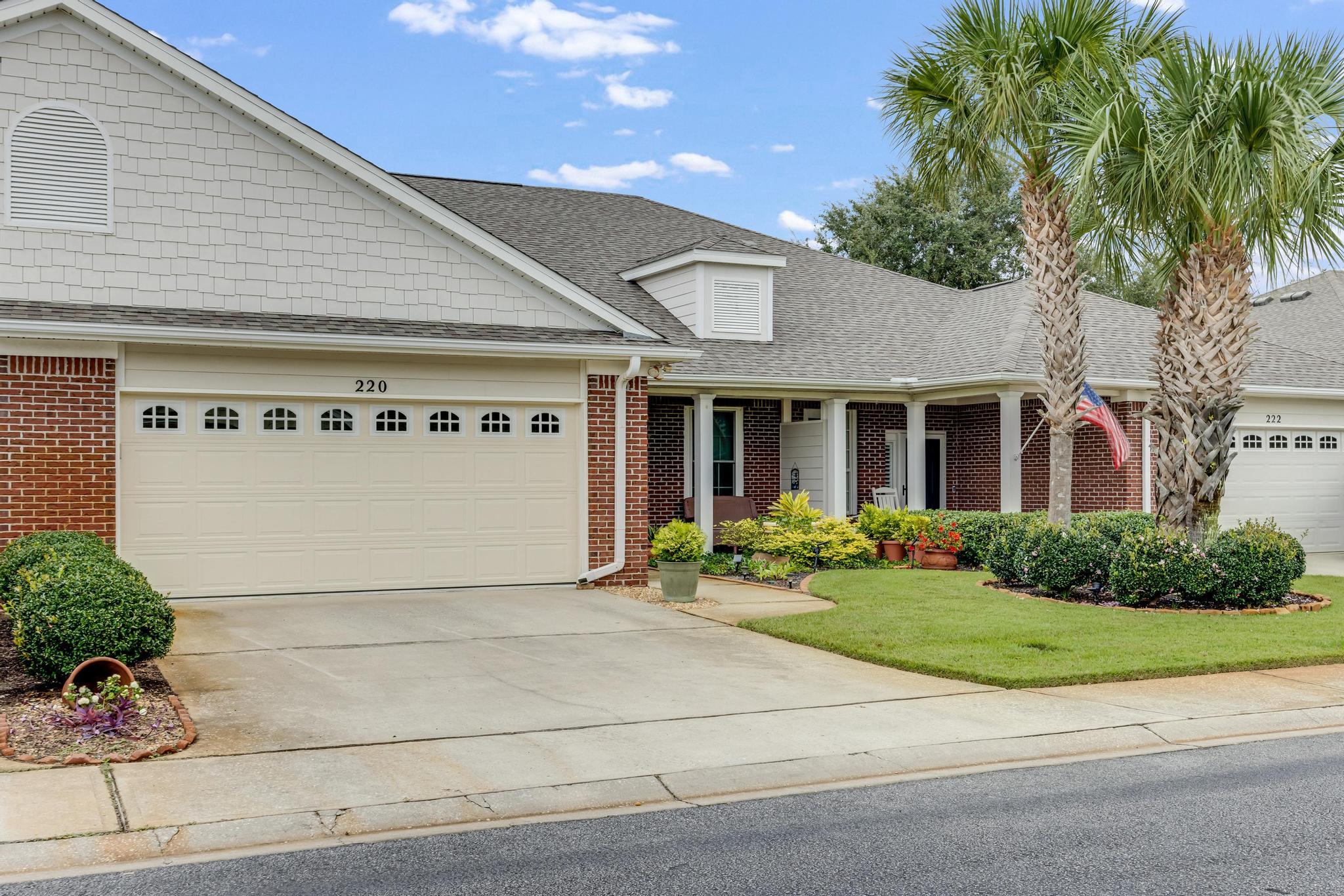 DIAMOND LAKES - Residential
