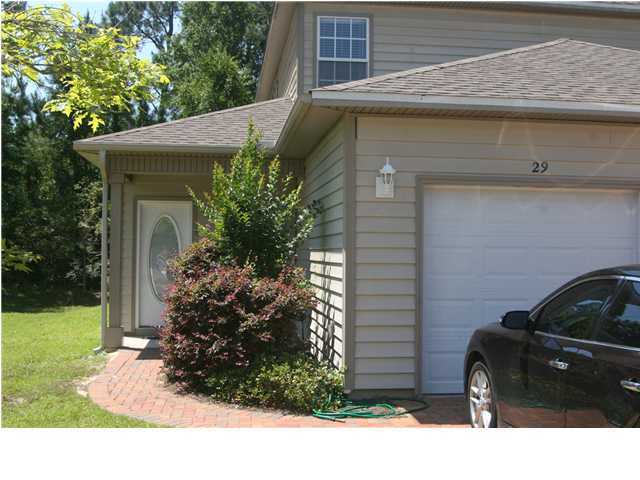 AVAILABLE NOV. 4,2016Check out this gorgeous Town Home only minutes to Eglin, Hurlburt, Army 7th Group, and the Beaches! Pets are ok with Owner approval and requires $400 Non-Refundable Pet Fee.
