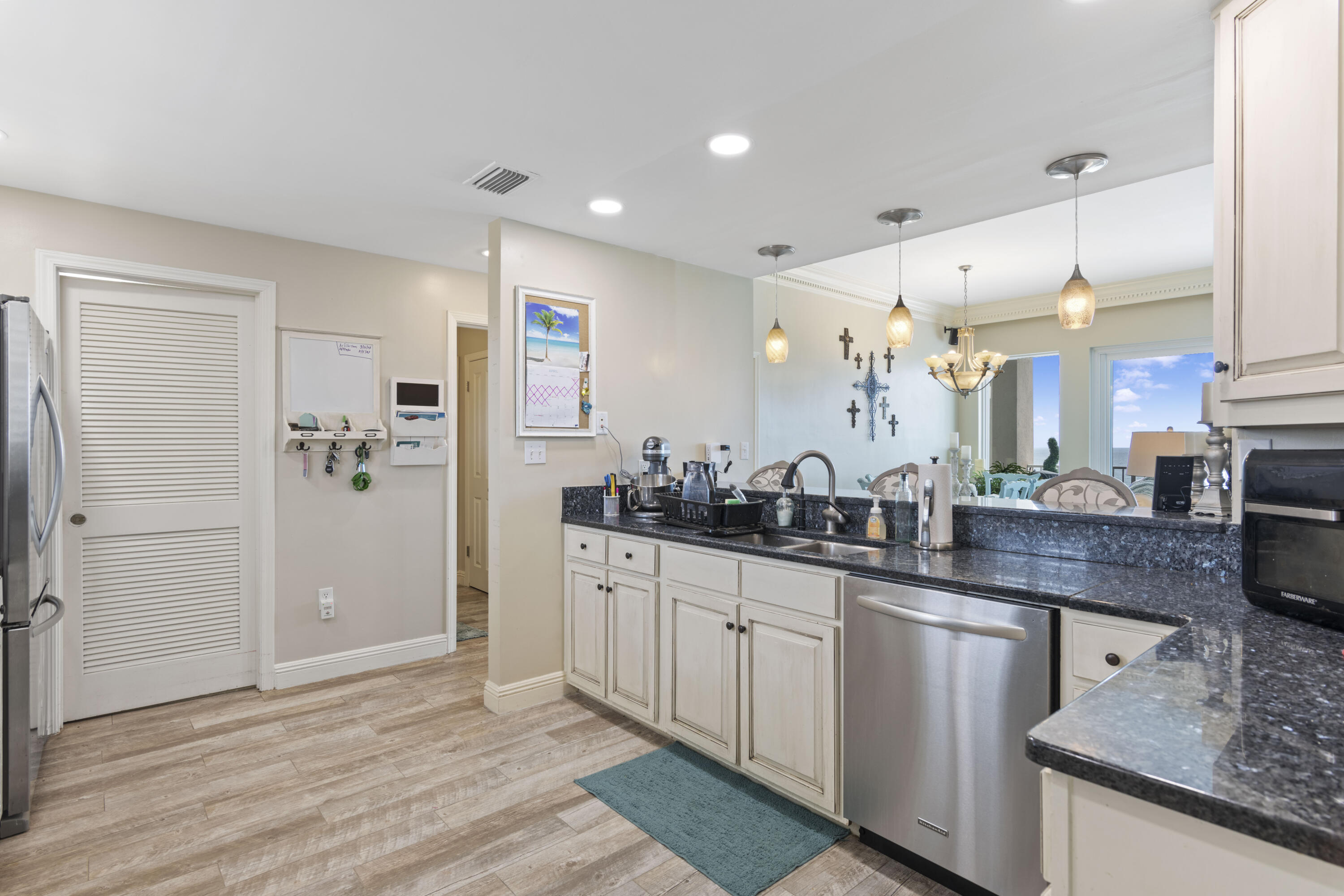 Compass Rose - Residential