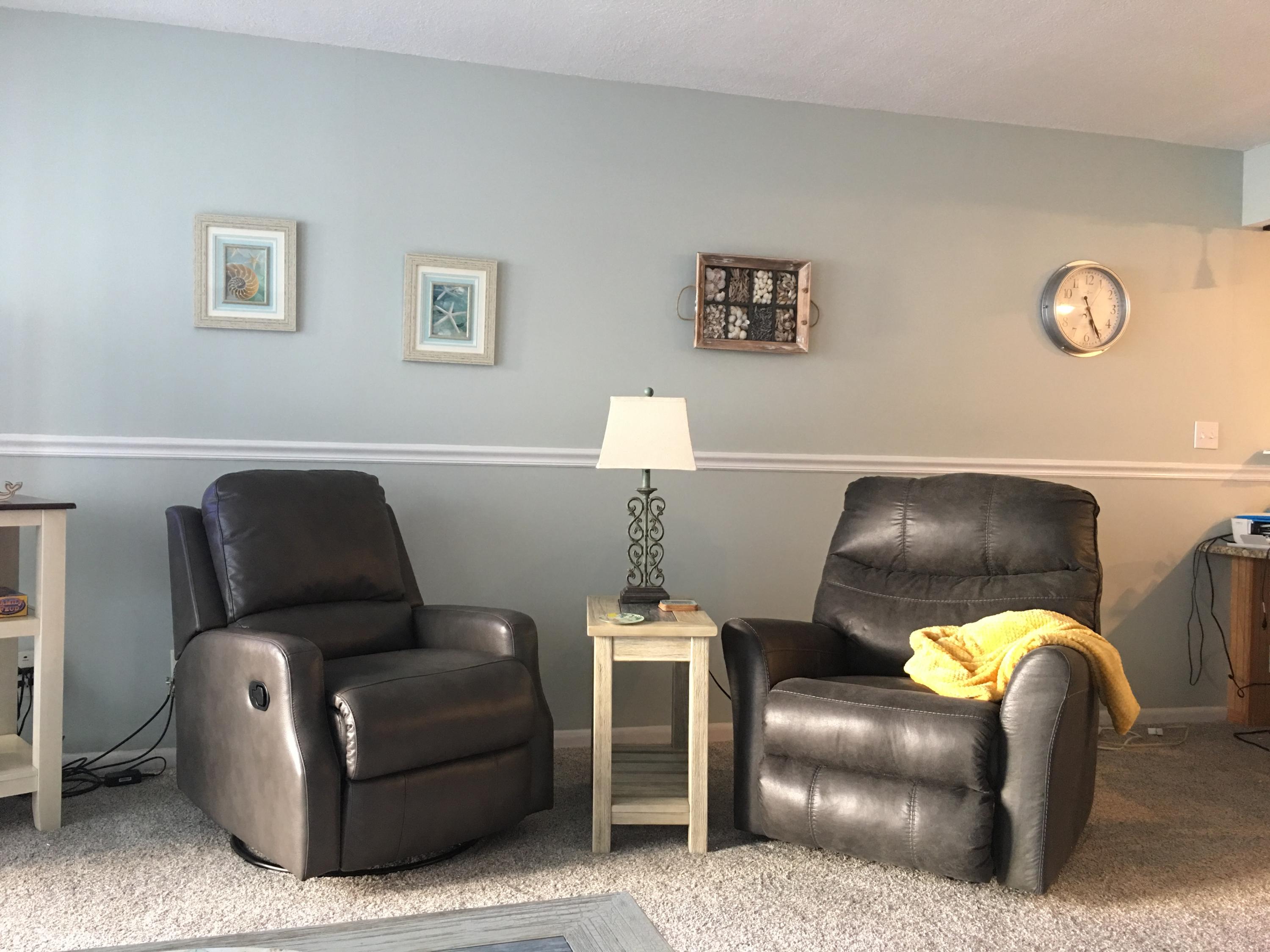 HOLIDAY SURF & RACQUET CLUB - Residential