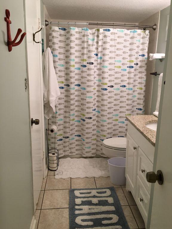 HOLIDAY SURF & RACQUET CLUB - Residential