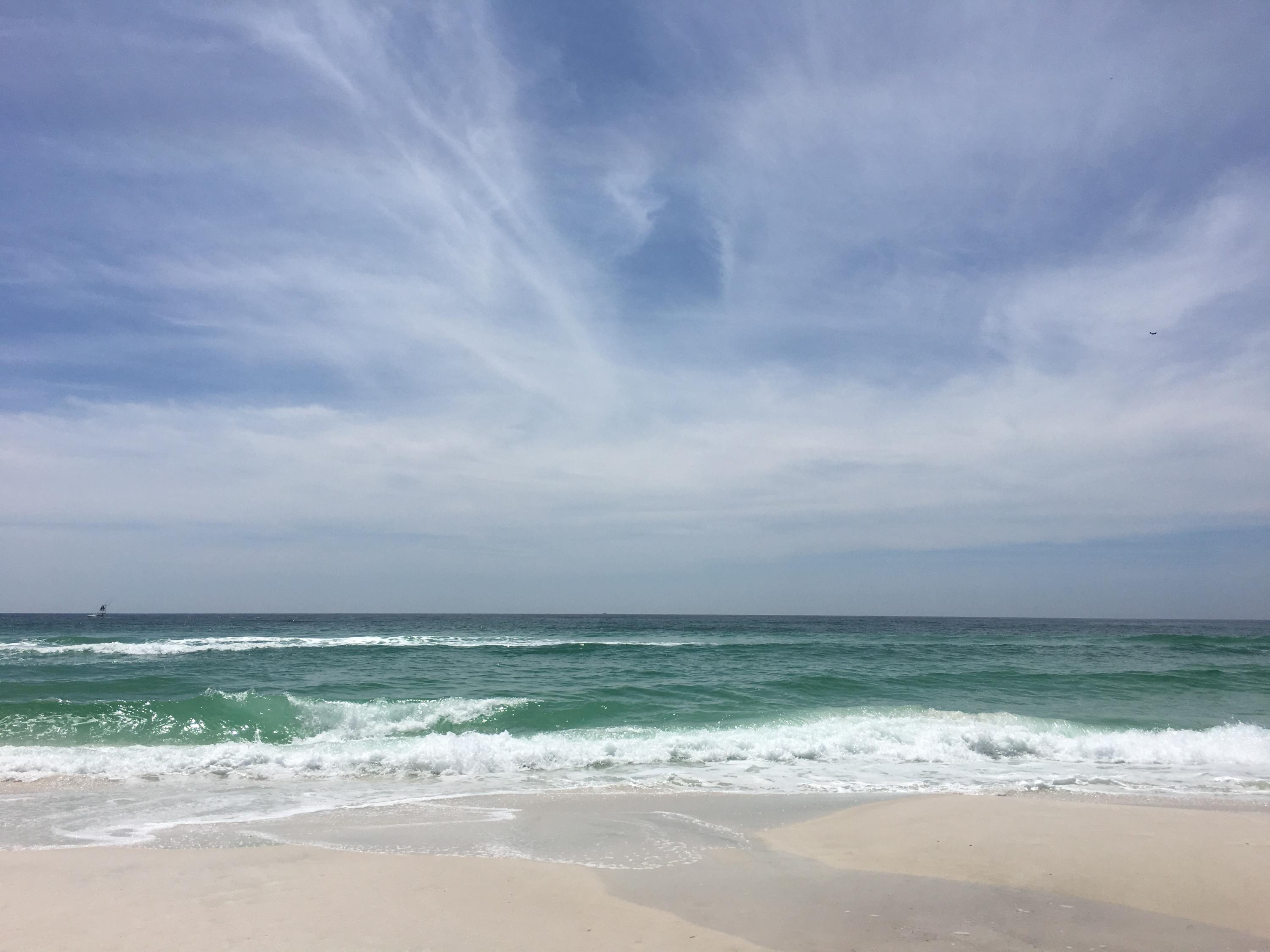 HOLIDAY SURF & RACQUET CLUB - Residential