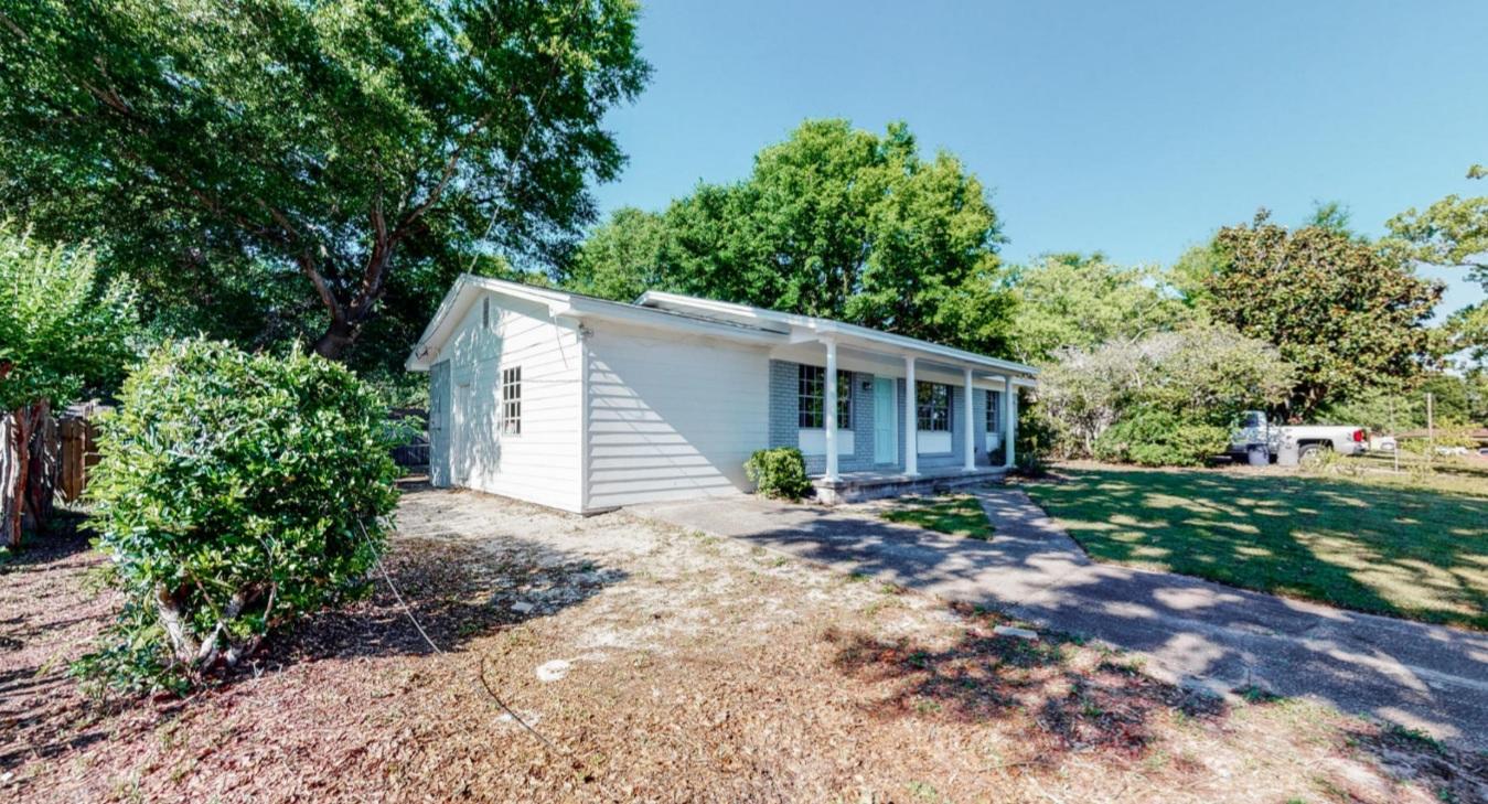 MARY ESTHER HEIGHTS - Residential