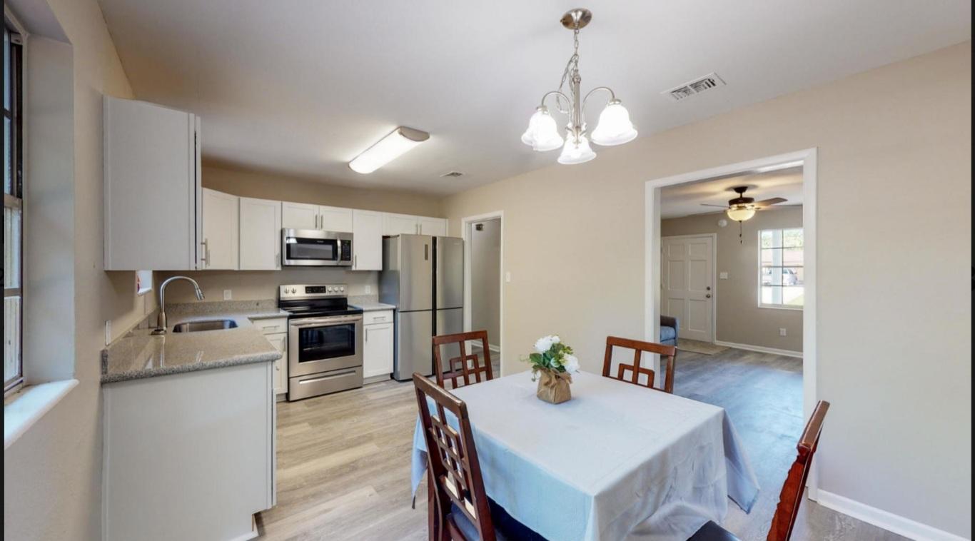 MARY ESTHER HEIGHTS - Residential