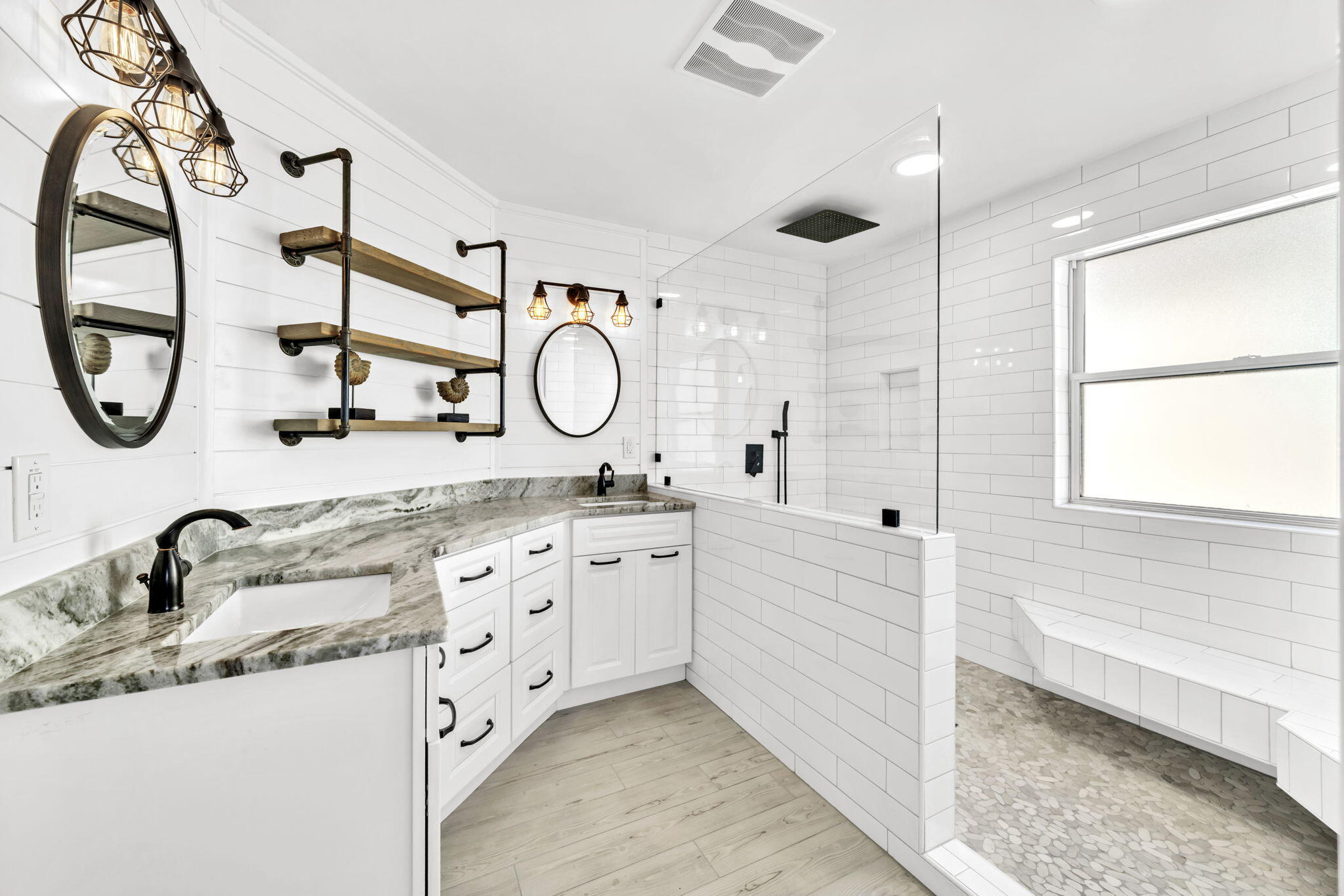 EMERALD DUNES - Residential