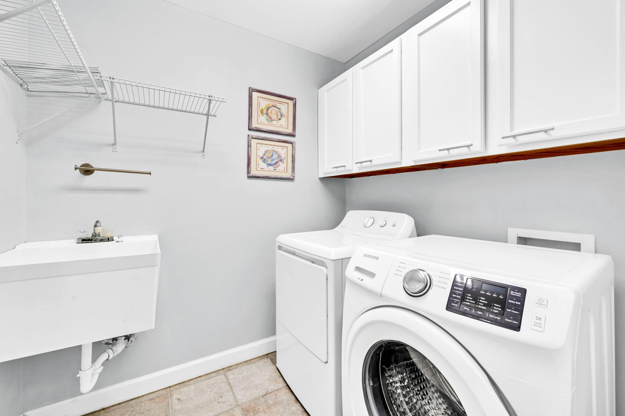 EMERALD DUNES - Residential