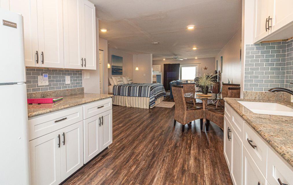 CAJUN BELLE TOWNHOUSES - Residential